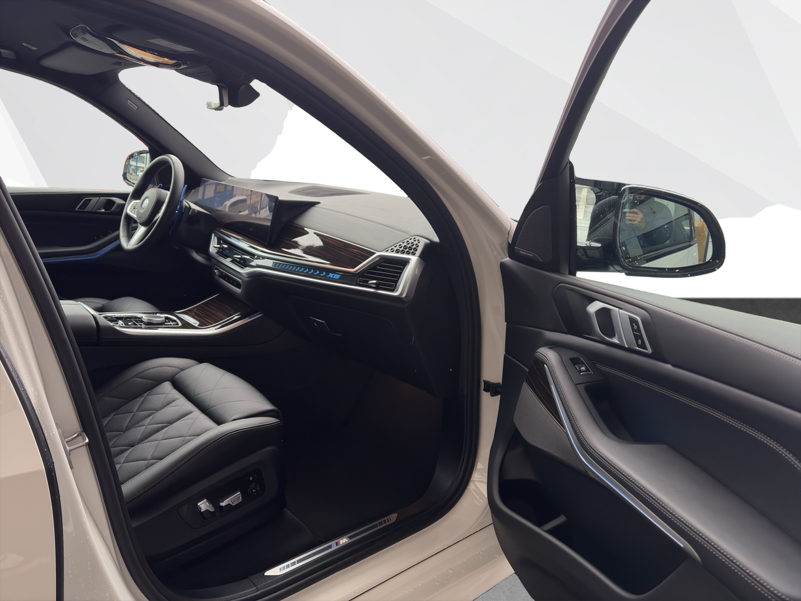 BMW X5 50e xDrive-image-16