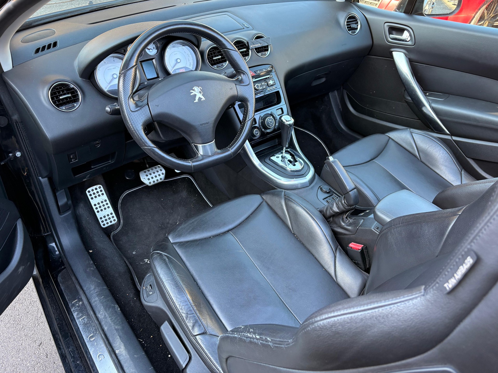 PEUGEOT 308 CC 1.6 16V Turbo Allure Automatic-image-8