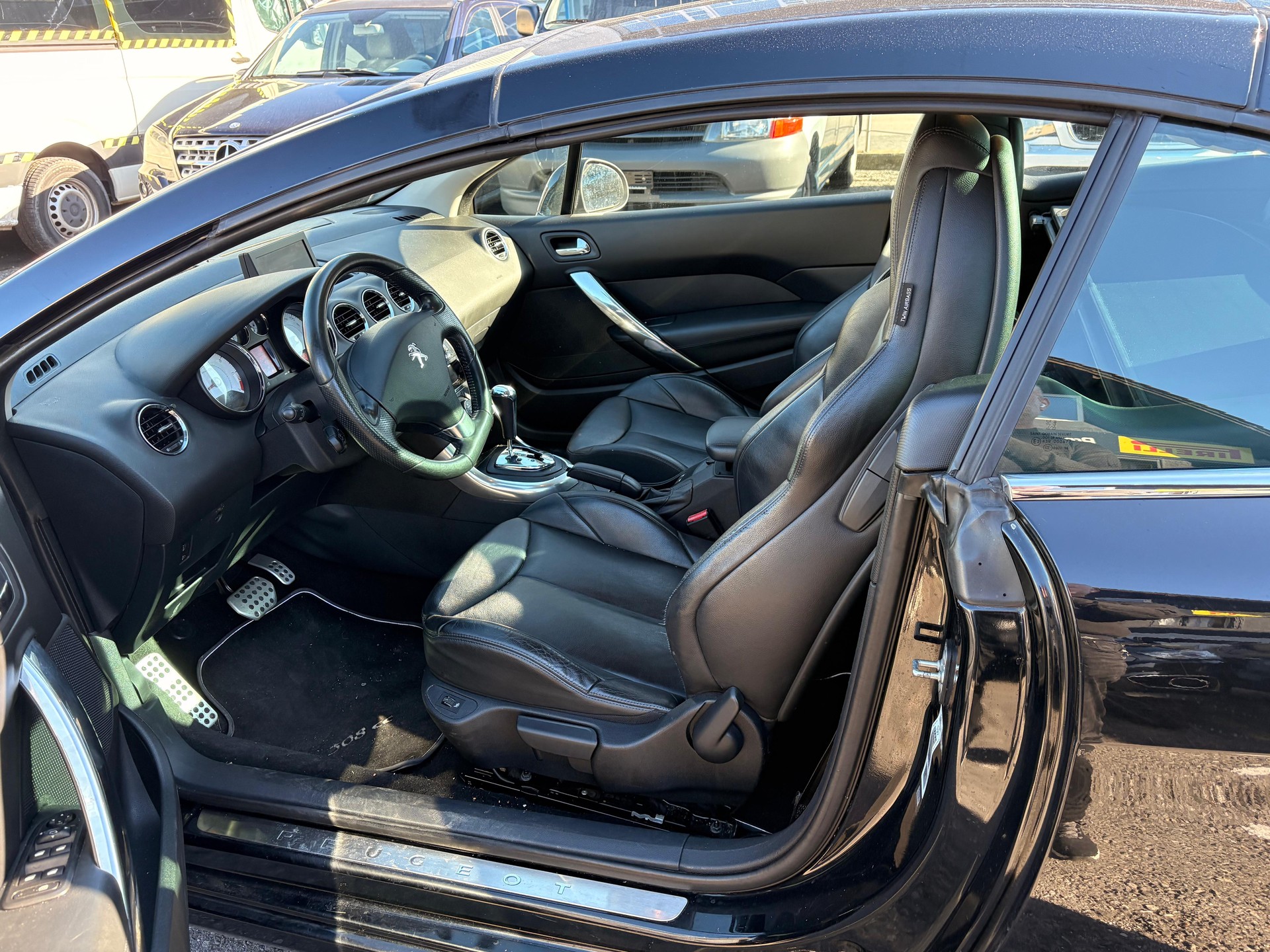 PEUGEOT 308 CC 1.6 16V Turbo Allure Automatic-image-9