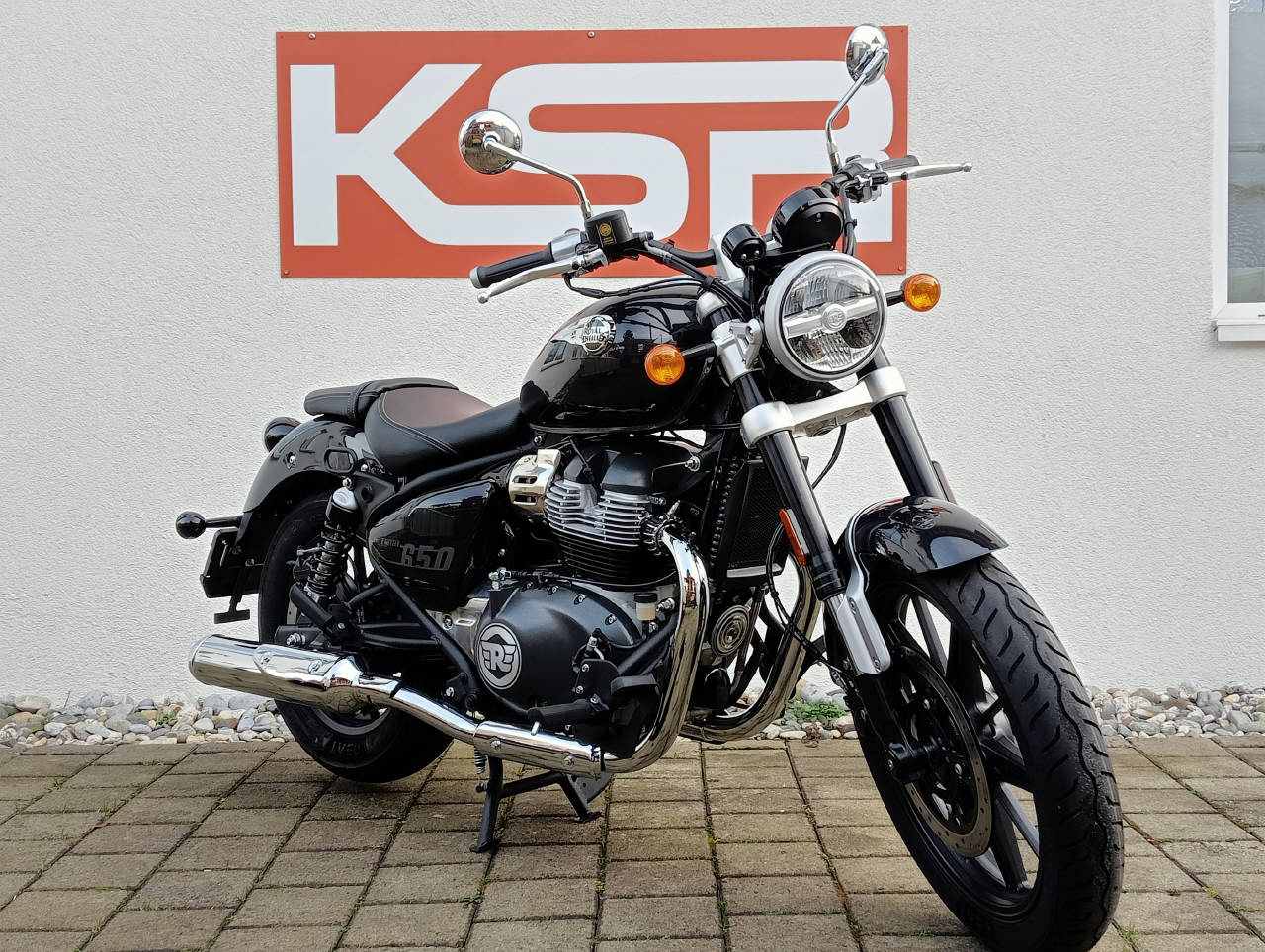 ROYAL ENFIELD Super Meteor 650 Astral-image-2