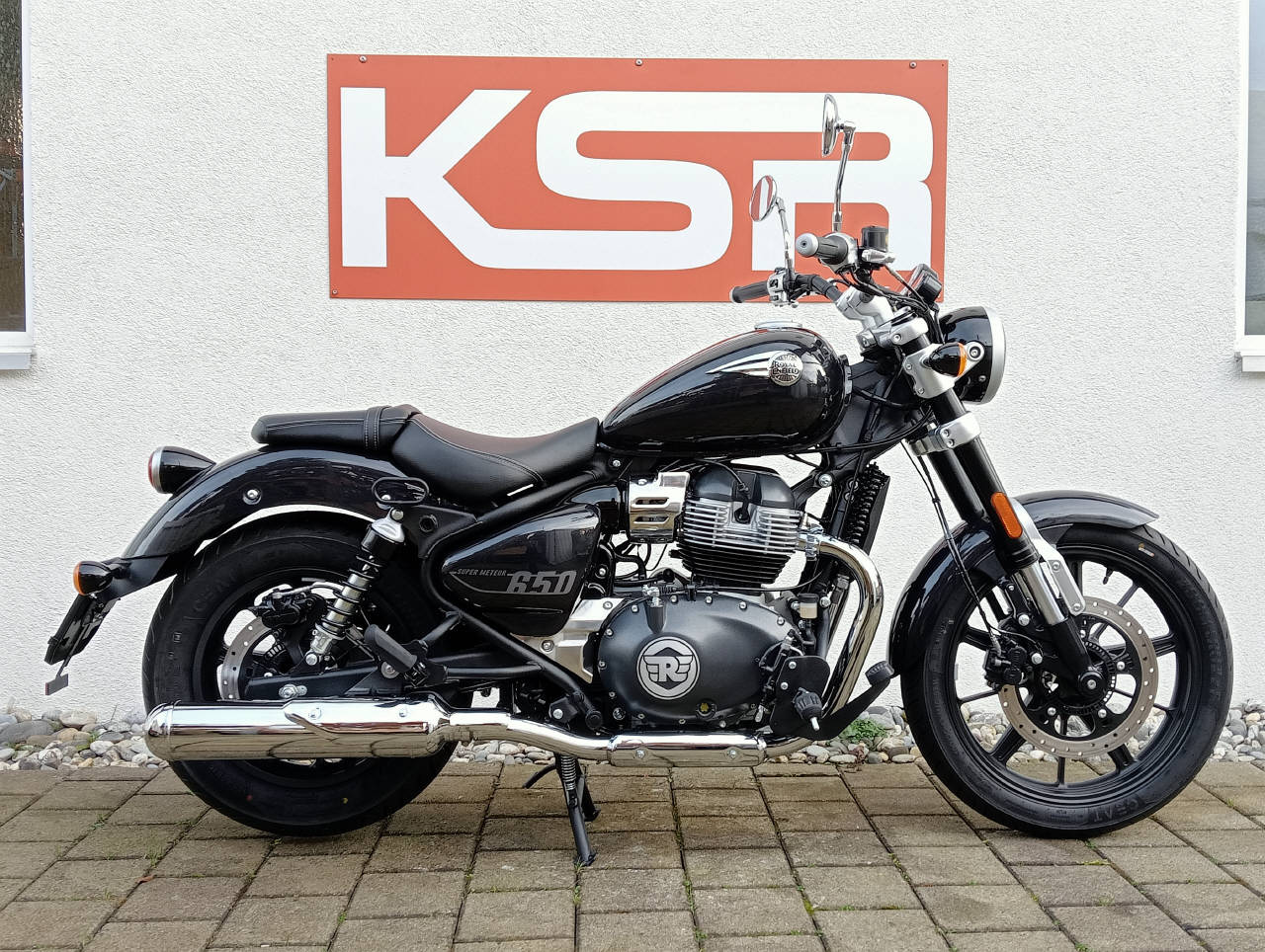 ROYAL ENFIELD Super Meteor 650 Astral-image-0