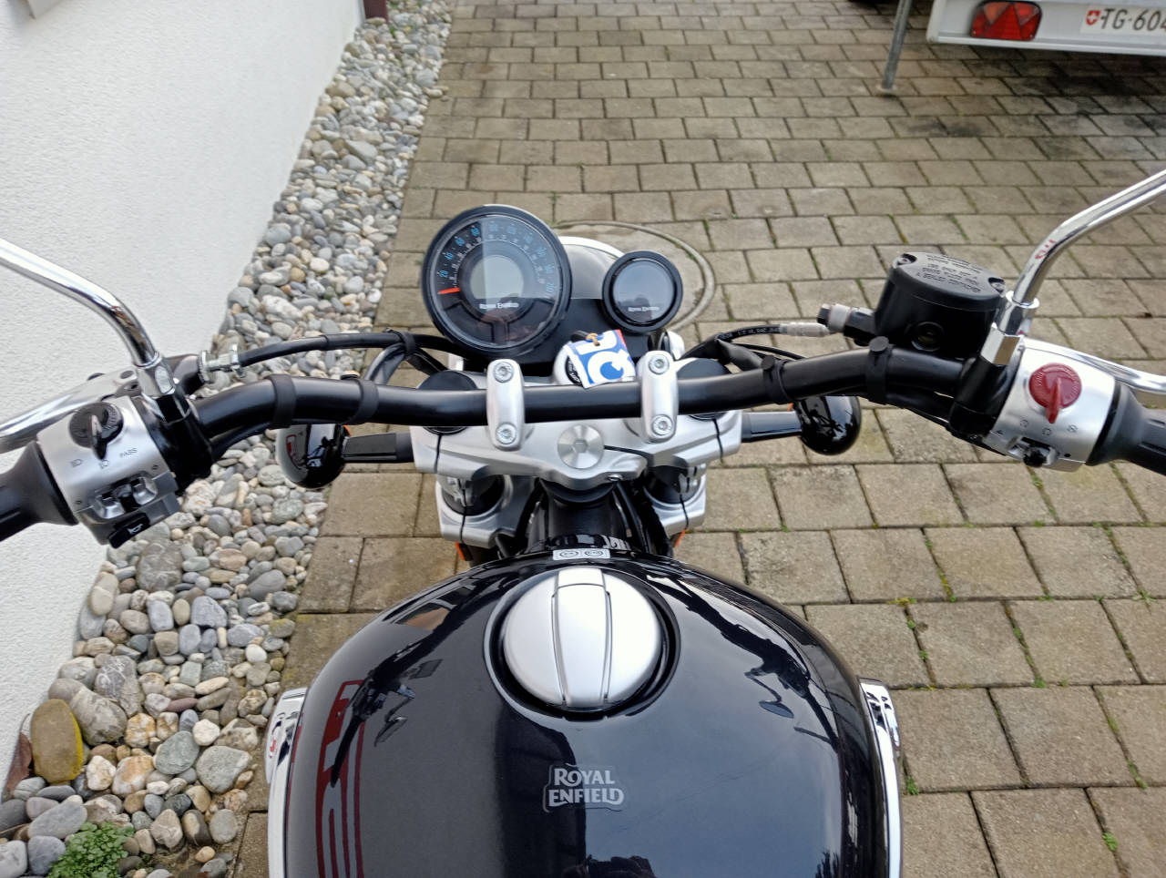ROYAL ENFIELD Super Meteor 650 Astral-image-7