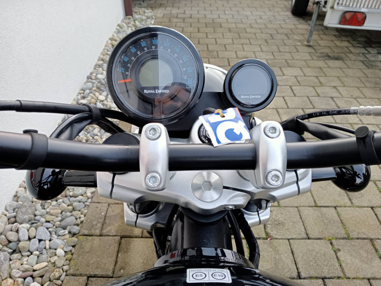 ROYAL ENFIELD Super Meteor 650 Astral-image-6