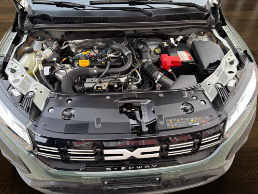 DACIA Sandero Stp 90 Expr. CVT-image-14