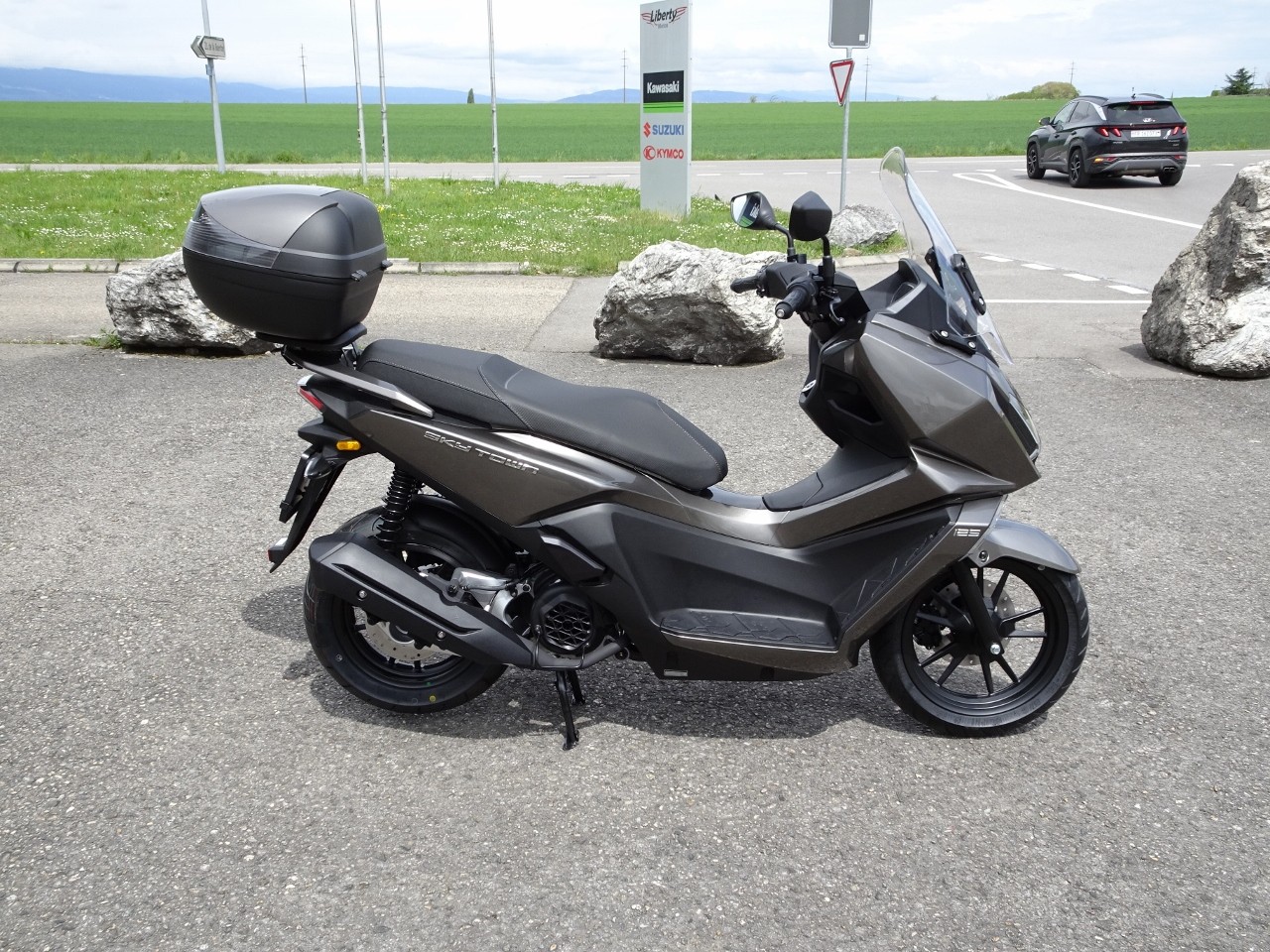 KYMCO Sky Town 125 Topcase-image-0