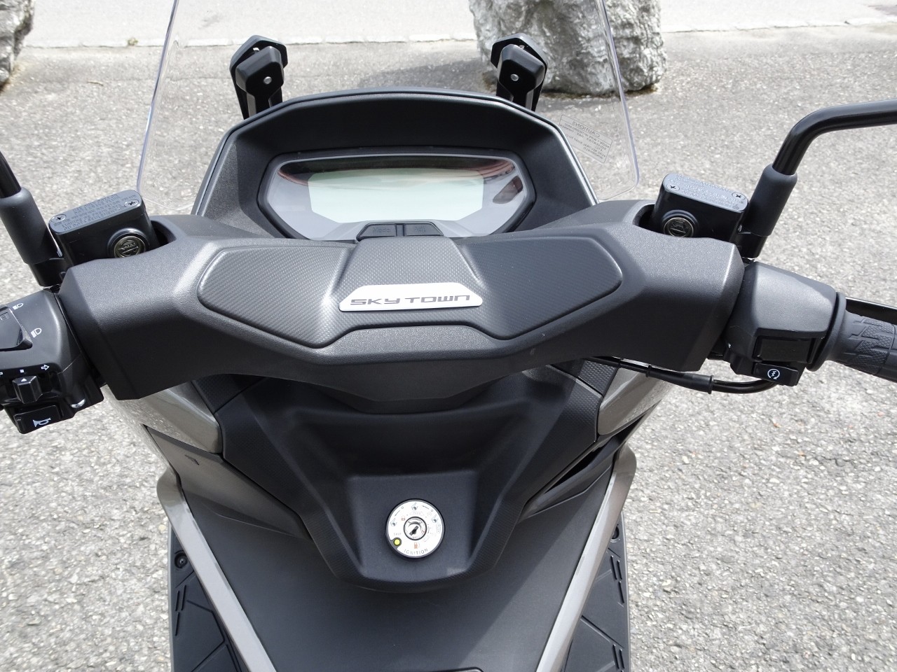 KYMCO Sky Town 125 Topcase-image-5