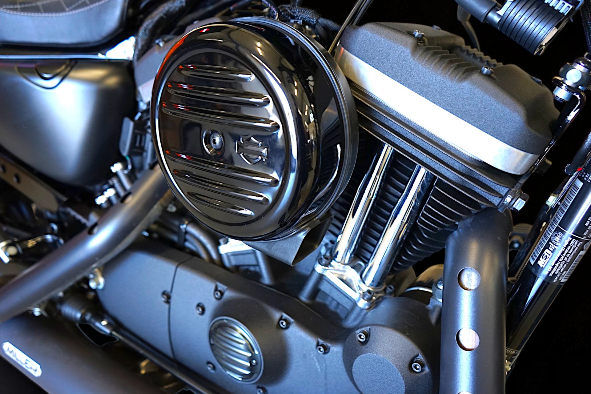 HARLEY-DAVIDSON XL 883 N Sportster Iron ABS-image-6