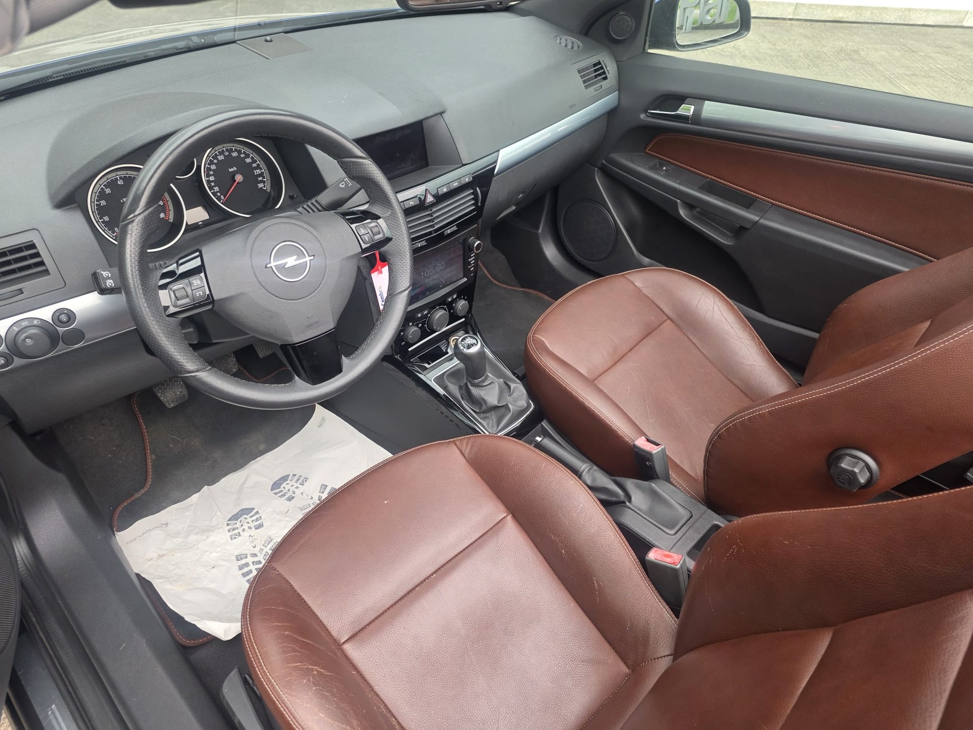 OPEL Astra TT 1.6i 16V Turbo Linea Rossa-image-10