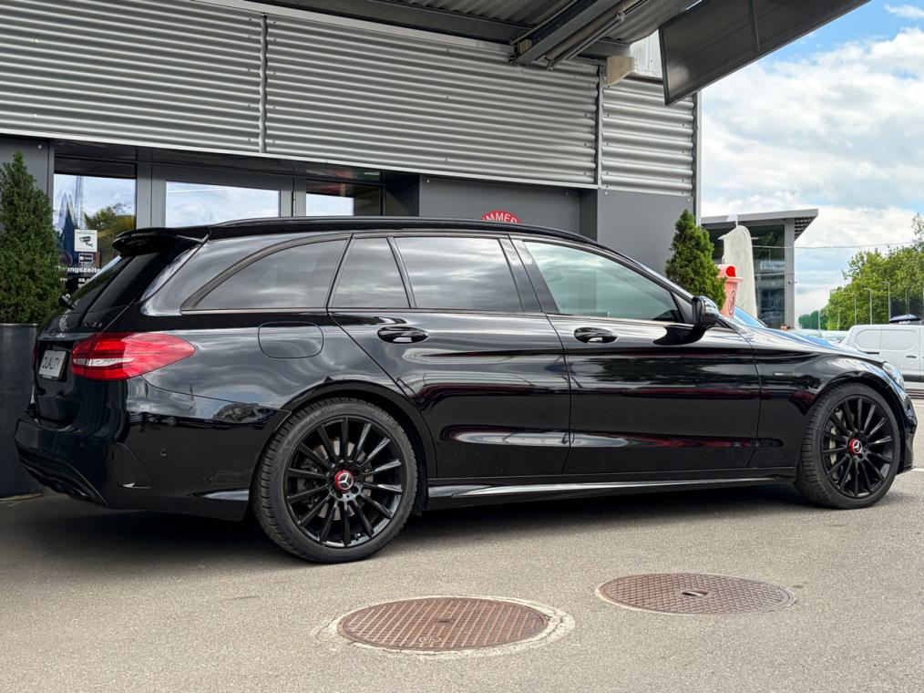 MERCEDES-BENZ C 450 AMG 4Matic-showroom-element-2