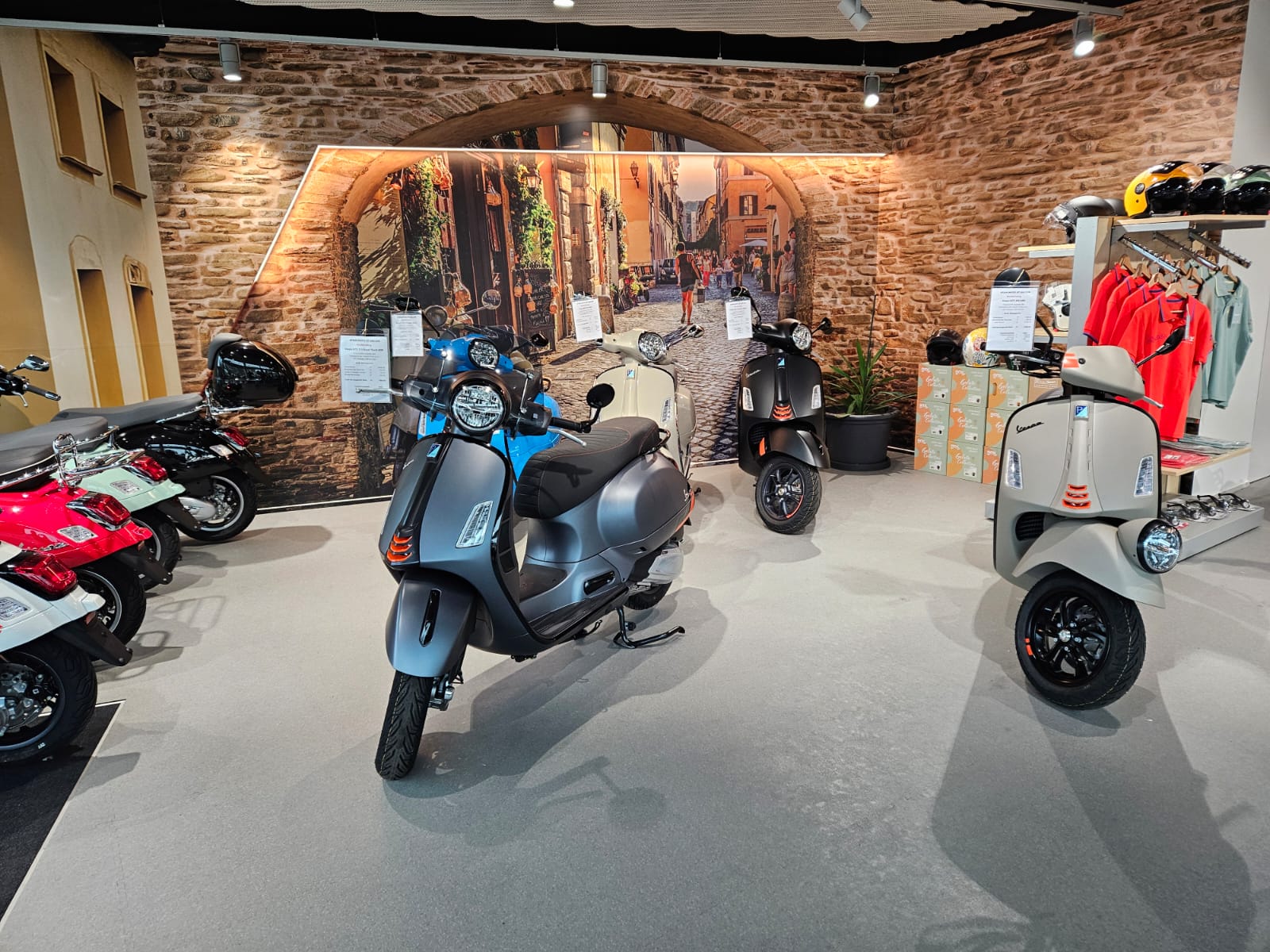 PIAGGIO Vespa GTS 125 RST Euro 5+-image-11