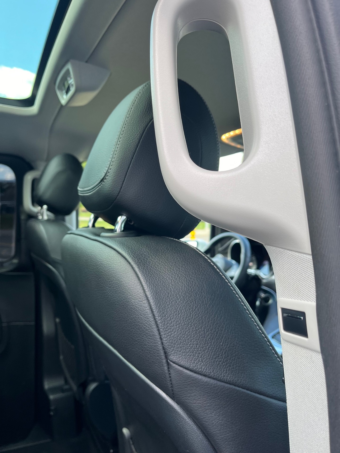MERCEDES-BENZ V 300 d lang Avantgarde 4Matic 9G-Tronic-image-18