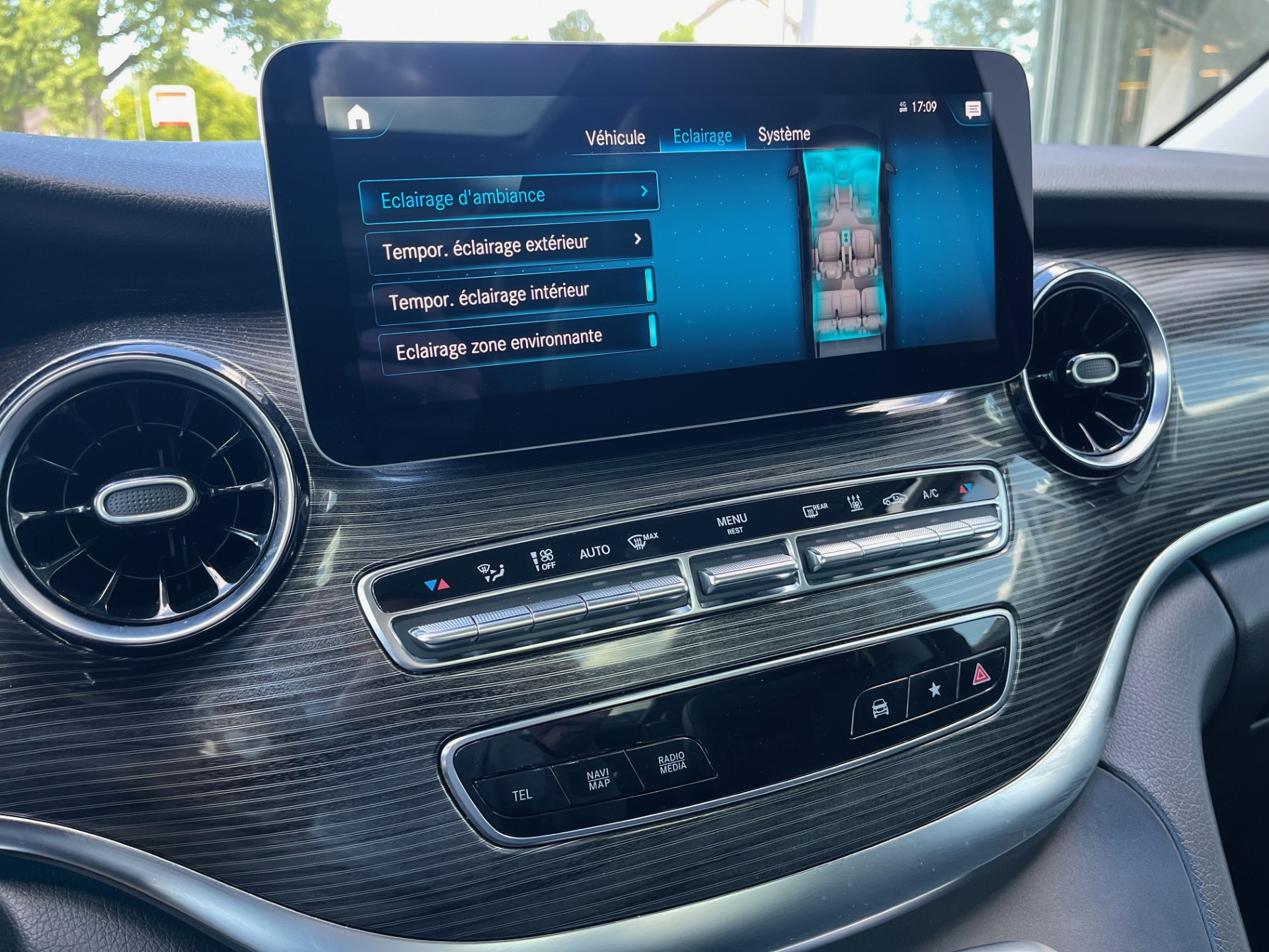MERCEDES-BENZ V 300 d lang Avantgarde 4Matic 9G-Tronic-image-21