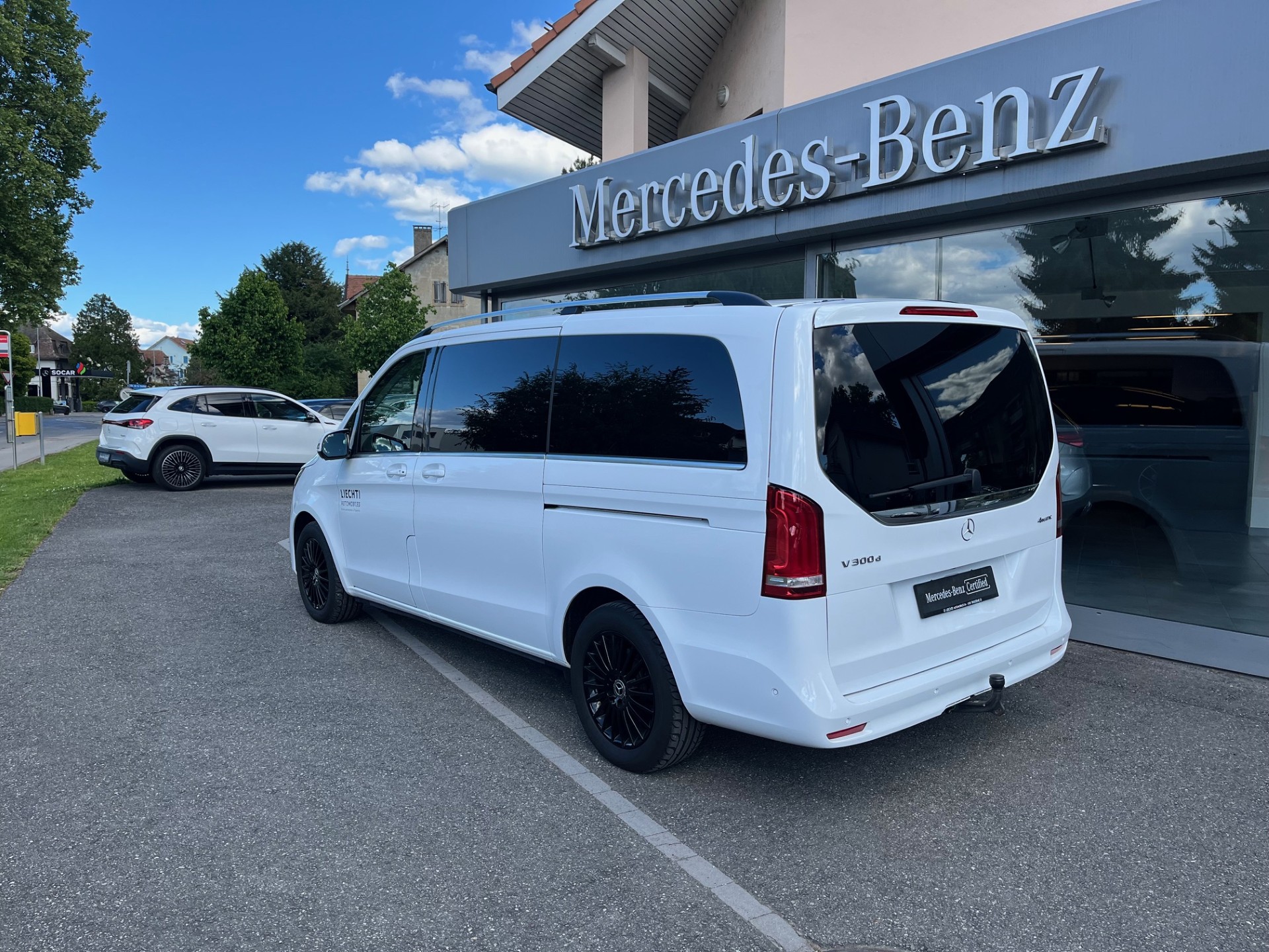 MERCEDES-BENZ V 300 d lang Avantgarde 4Matic 9G-Tronic-showroom-element-3