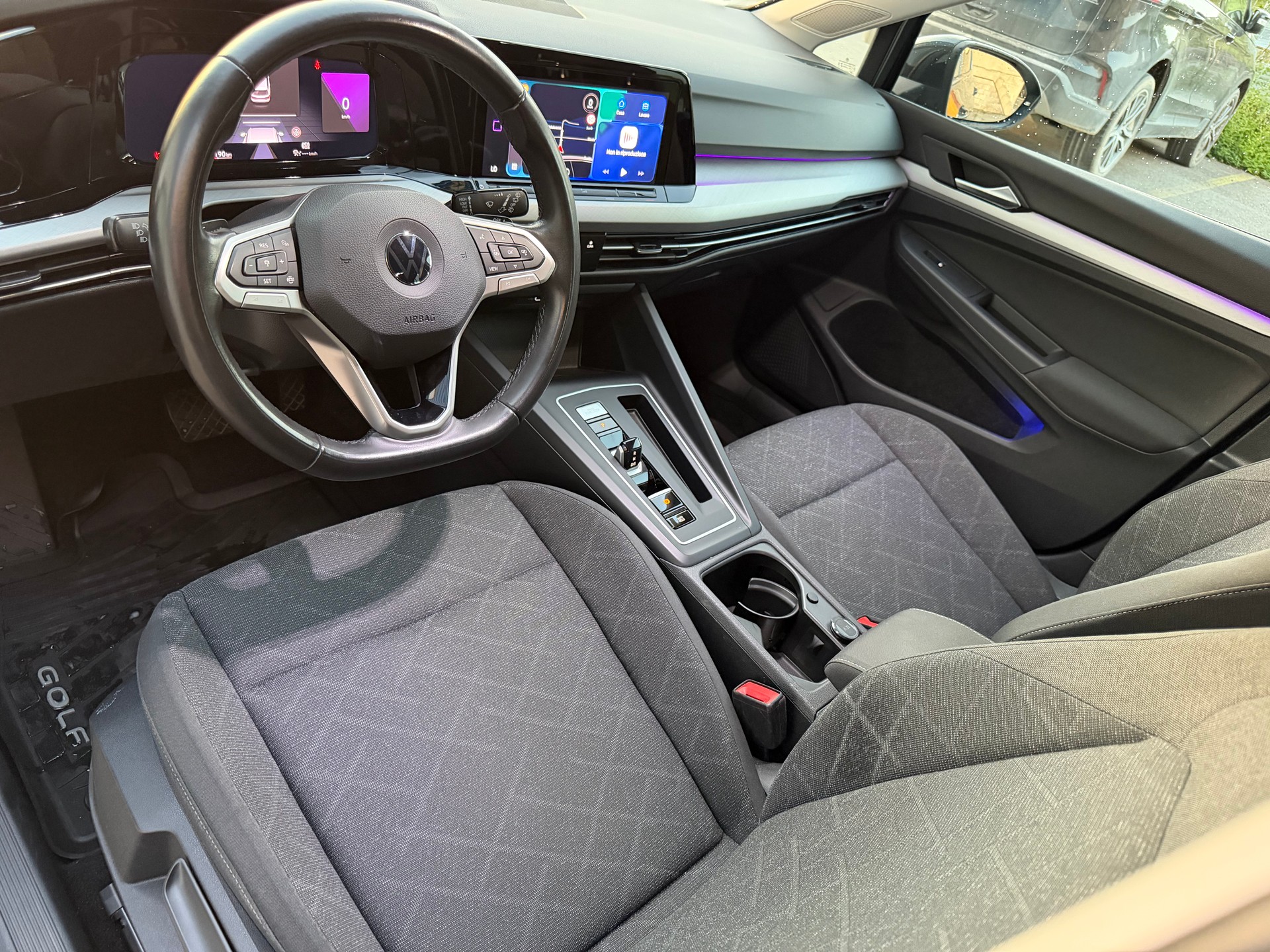 VW Golf Variant 2.0 TDI Life DSG-image-8