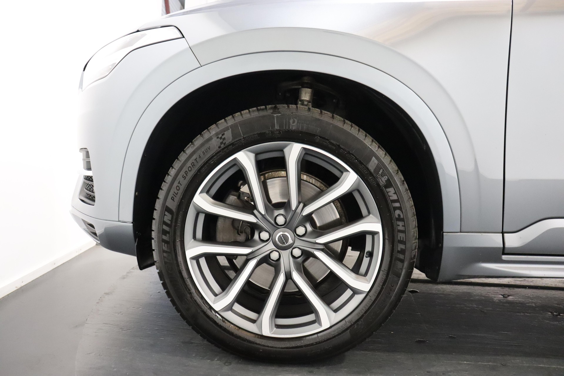 VOLVO XC90 2.0 T6 Momentum 7P. AWD-image-7