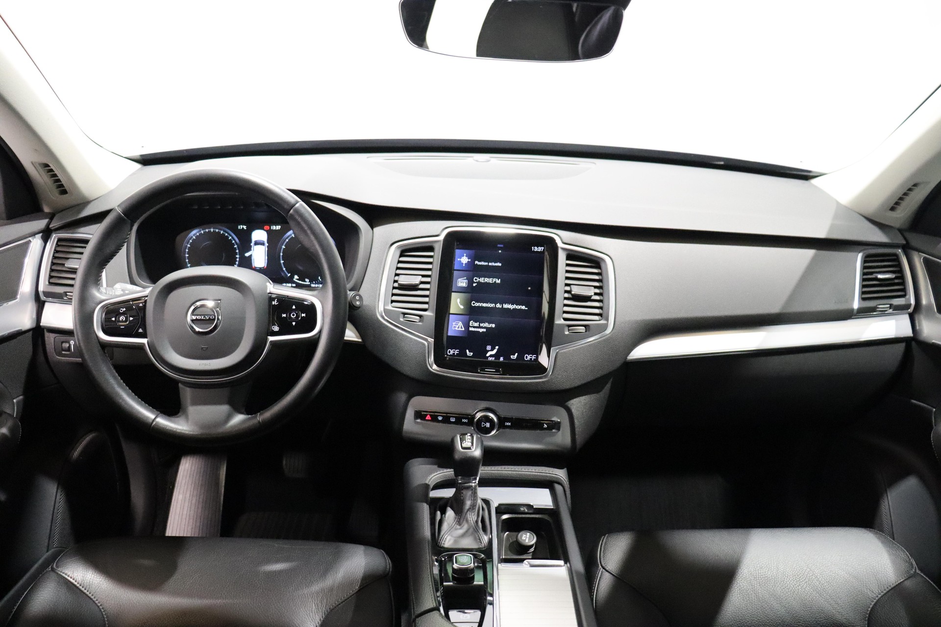 VOLVO XC90 2.0 T6 Momentum 7P. AWD-image-11