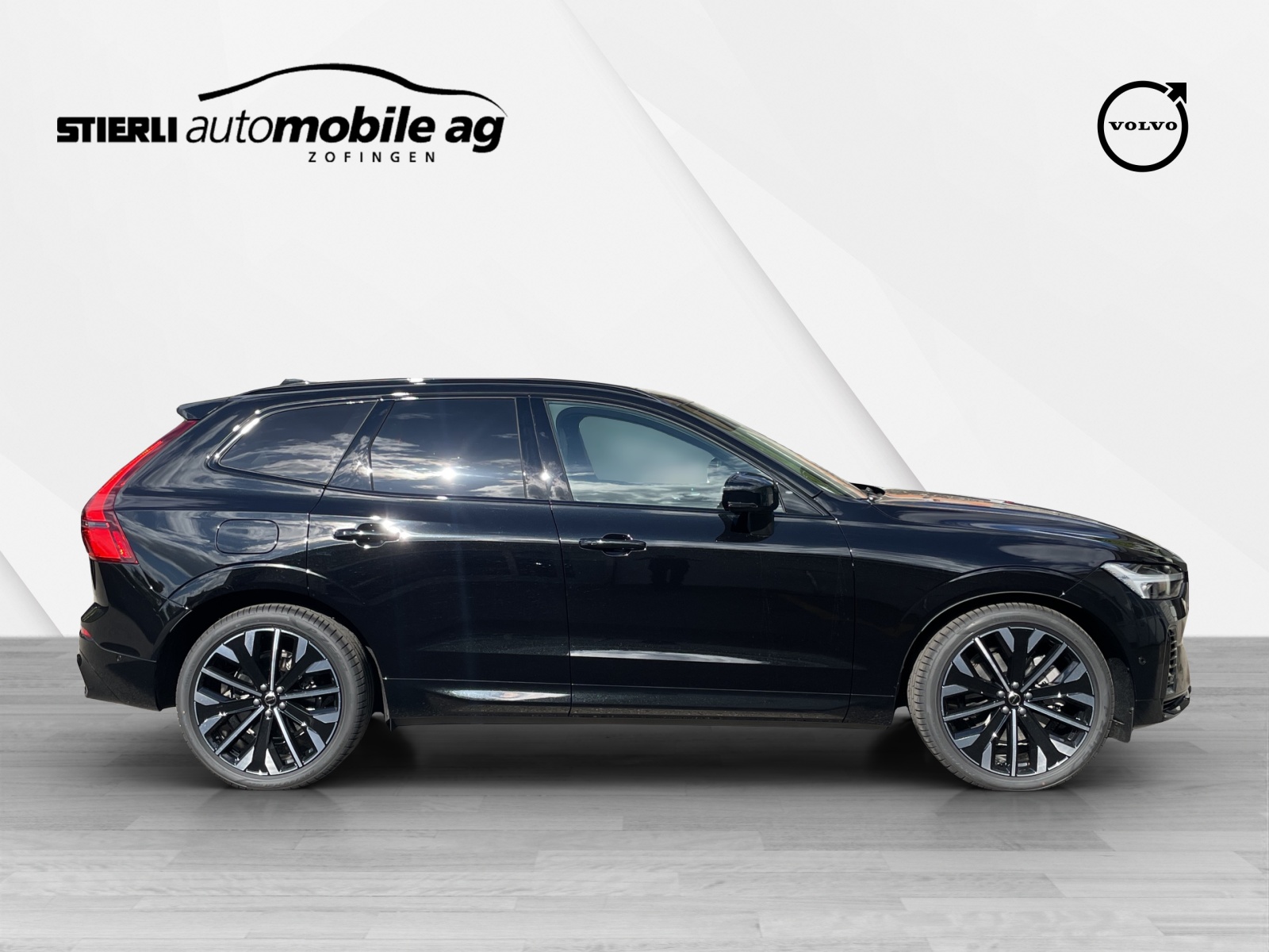VOLVO XC60 2.0 T8 TE Ultra Dark eAWD-showroom-element-3