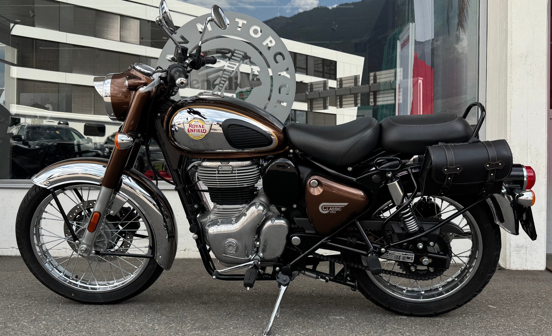 ROYAL ENFIELD Classic 350 Chrome-image-11