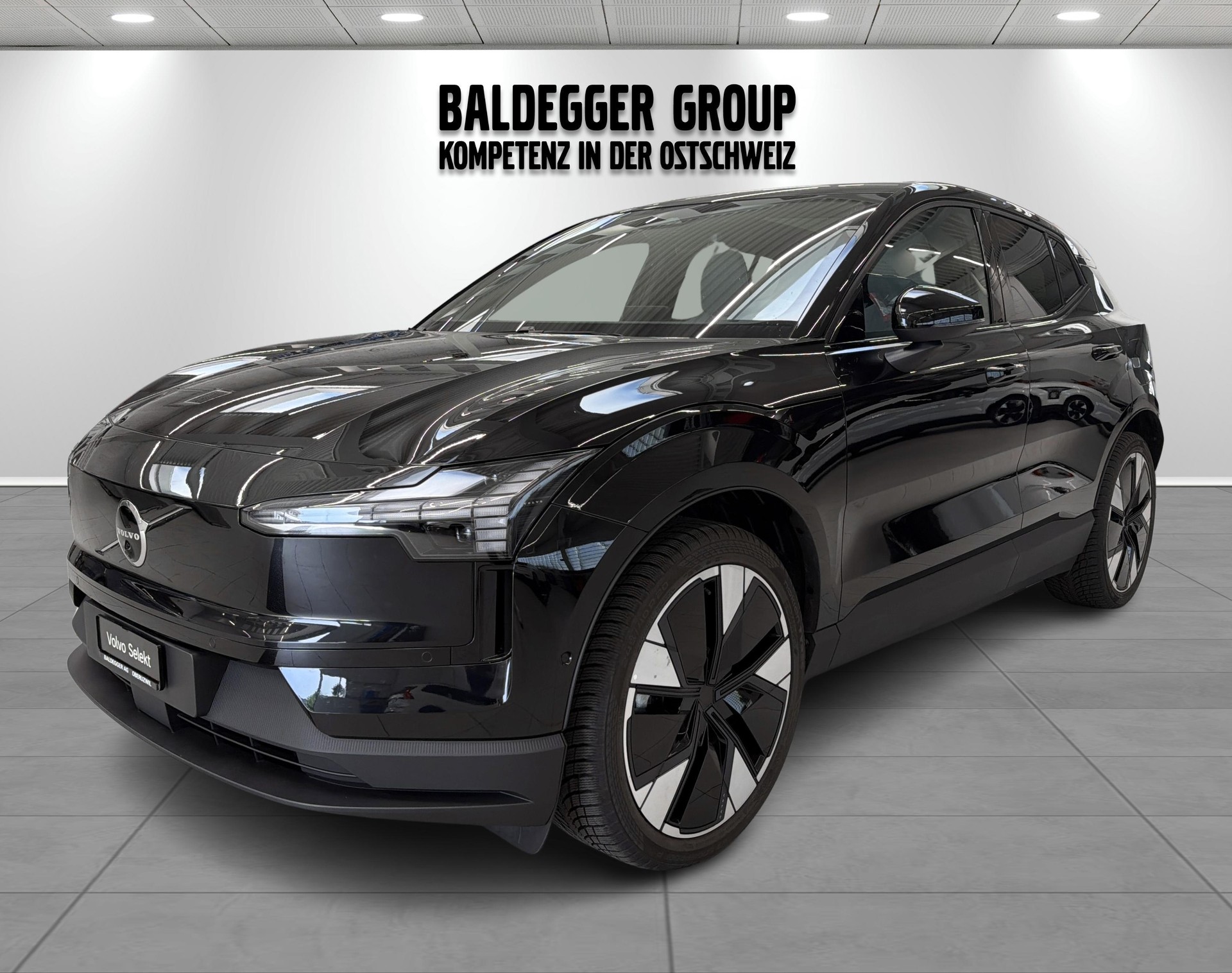 VOLVO EX 30 E60 Twin Ultra Performanc-image-5