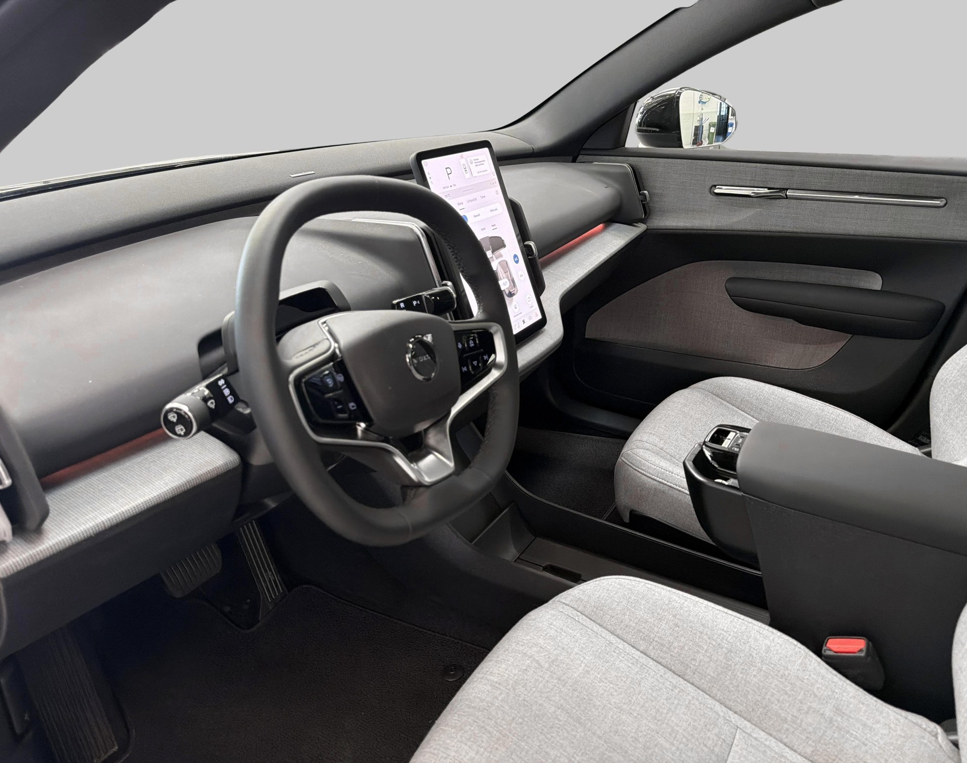 VOLVO EX 30 E60 Twin Ultra Performanc-image-7