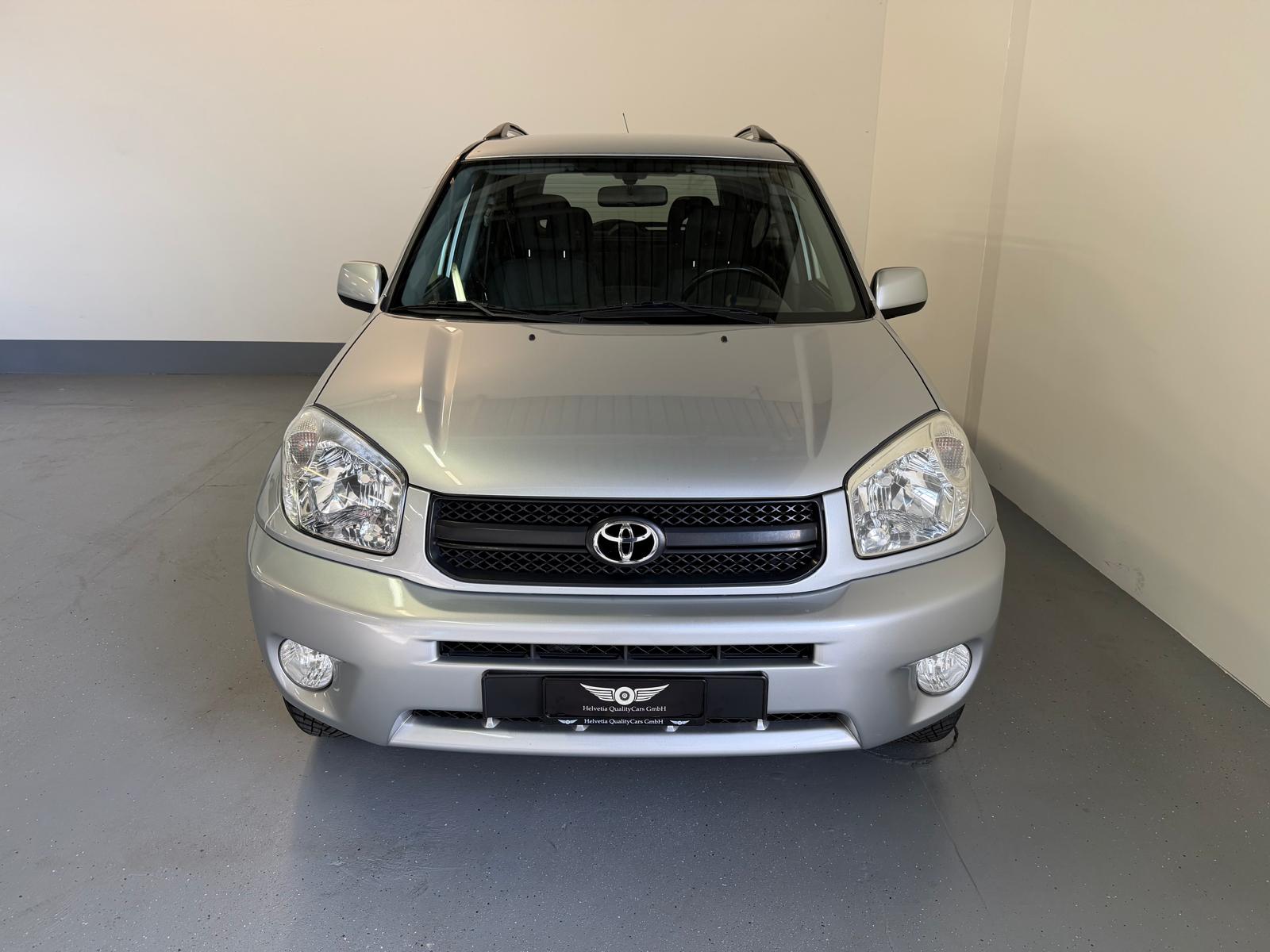 TOYOTA 2.0 VVT-i Linea Luna Automatik-image-4