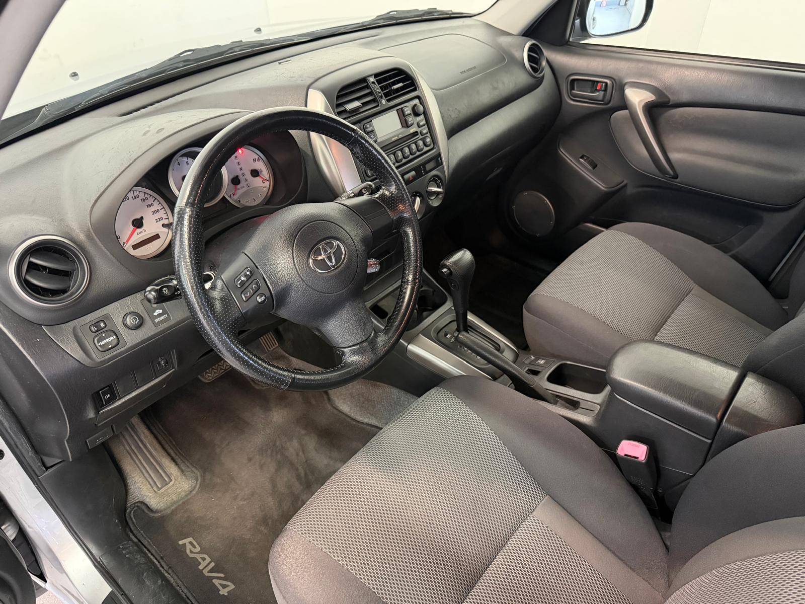 TOYOTA 2.0 VVT-i Linea Luna Automatik-image-13