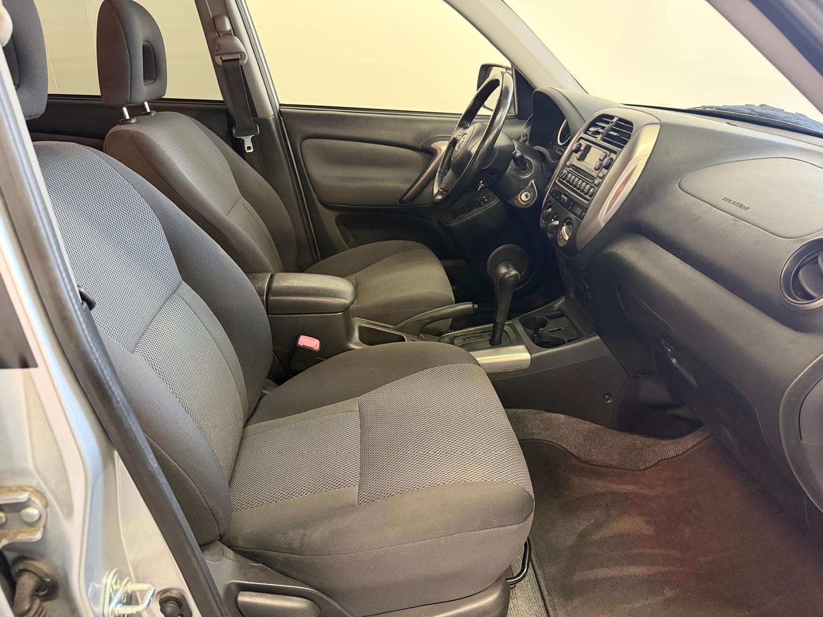TOYOTA 2.0 VVT-i Linea Luna Automatik-image-16