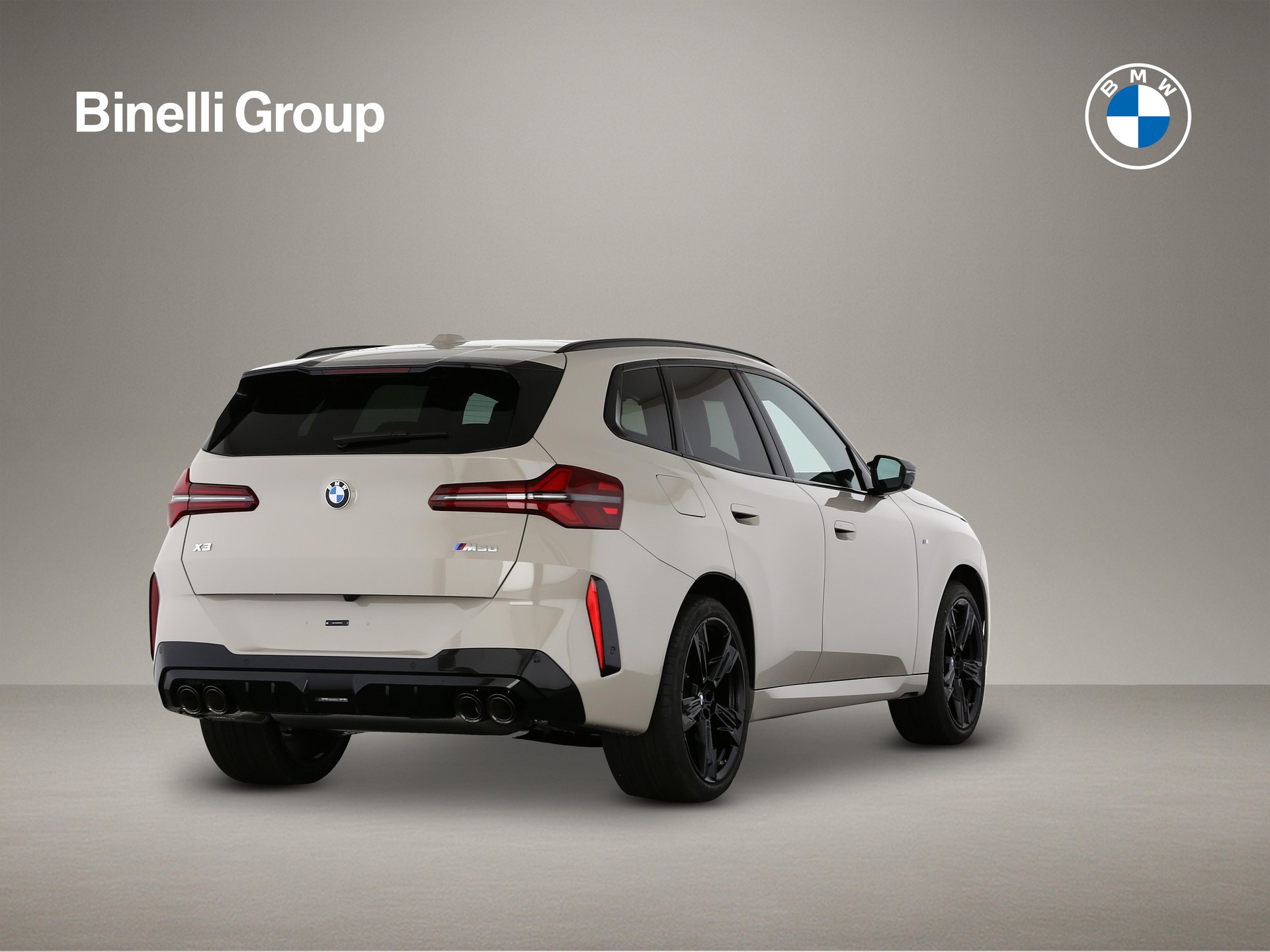 BMW X3 M50i-showroom-element-1