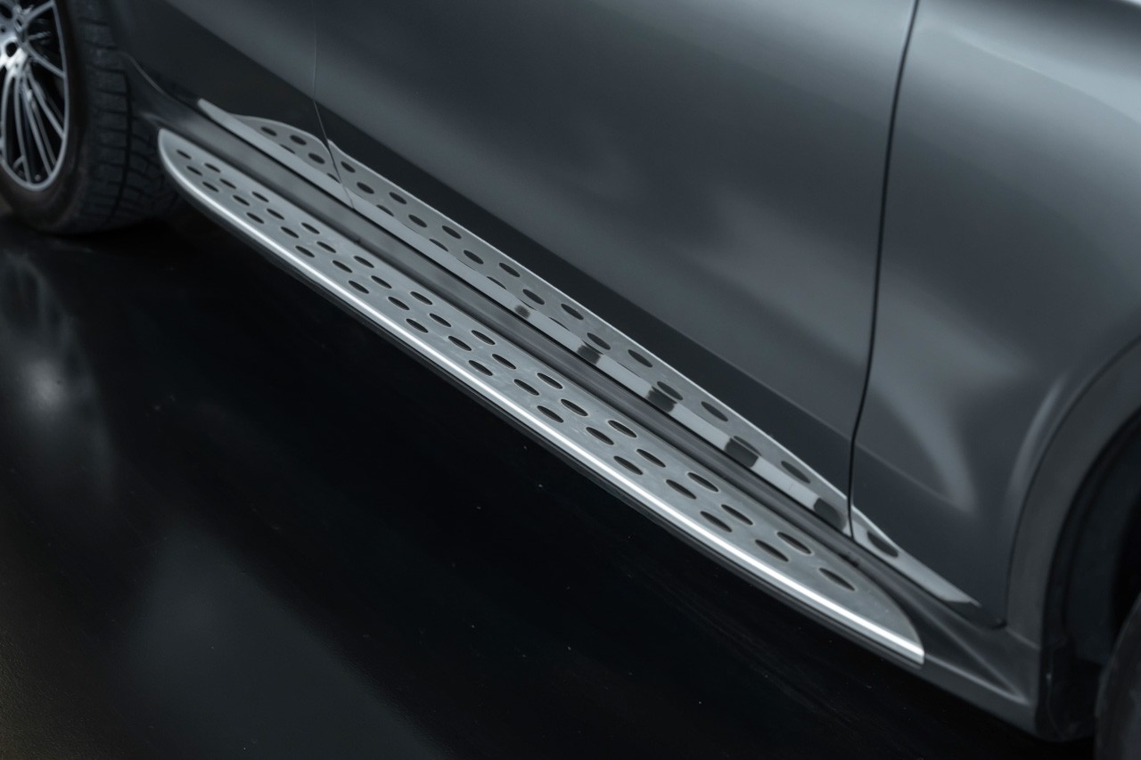 MERCEDES-BENZ GLC 300 AMG Line 4Matic 9G-Tronic-image-35