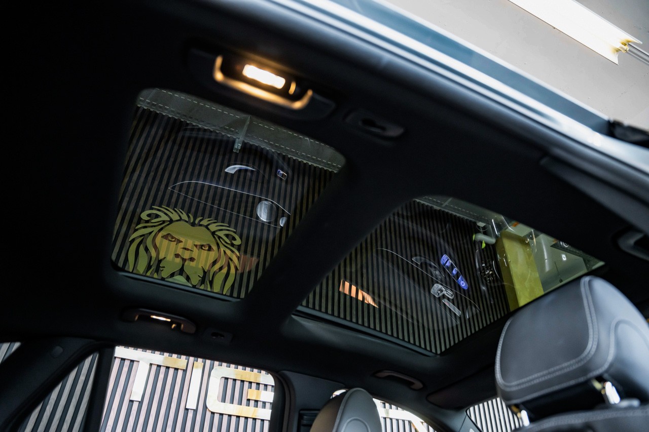 MERCEDES-BENZ GLC 300 AMG Line 4Matic 9G-Tronic-image-19