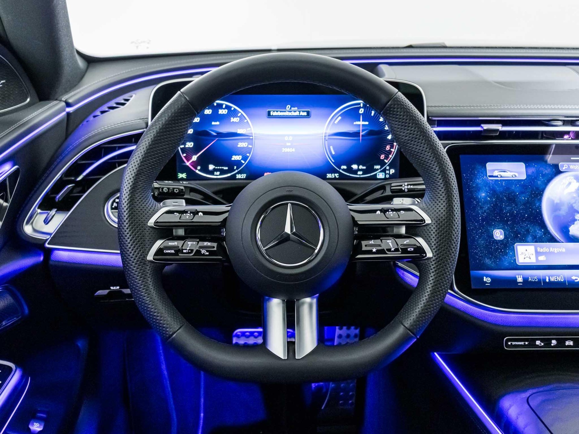 MERCEDES-BENZ E 300 de 4MATIC T-Modell-image-10