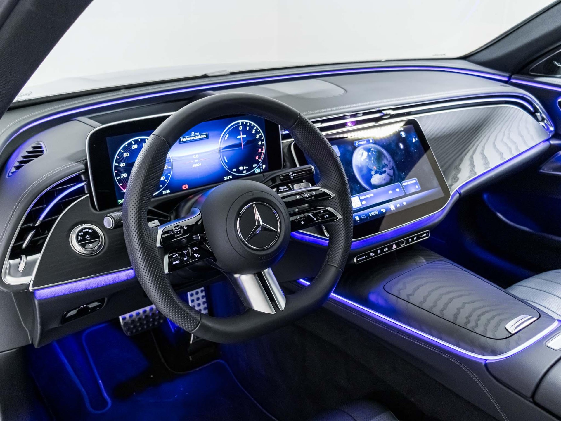 MERCEDES-BENZ E 300 de 4MATIC T-Modell-image-9