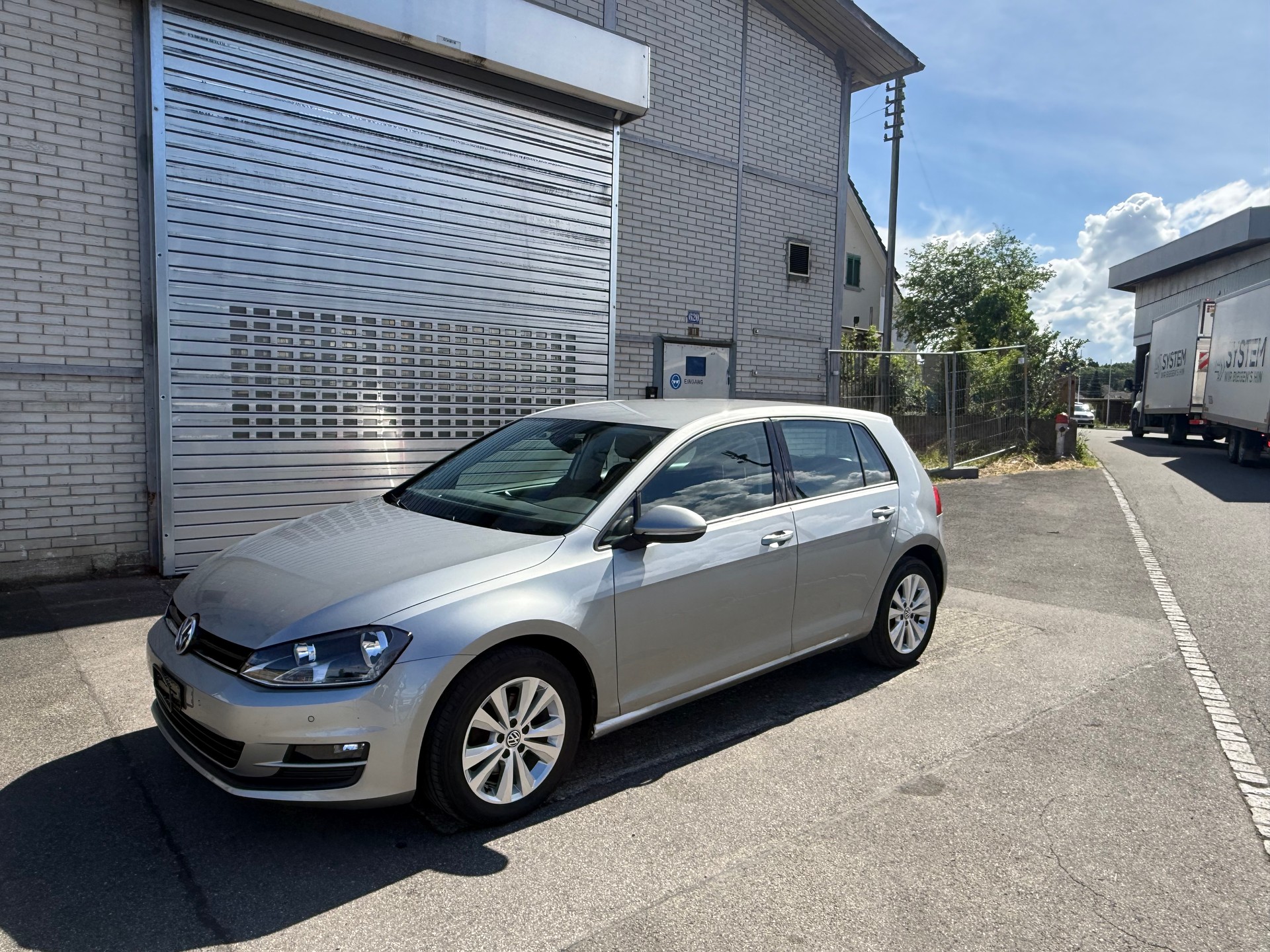 VW Golf 2.0 TDI Comfortline 4Motion-image-5