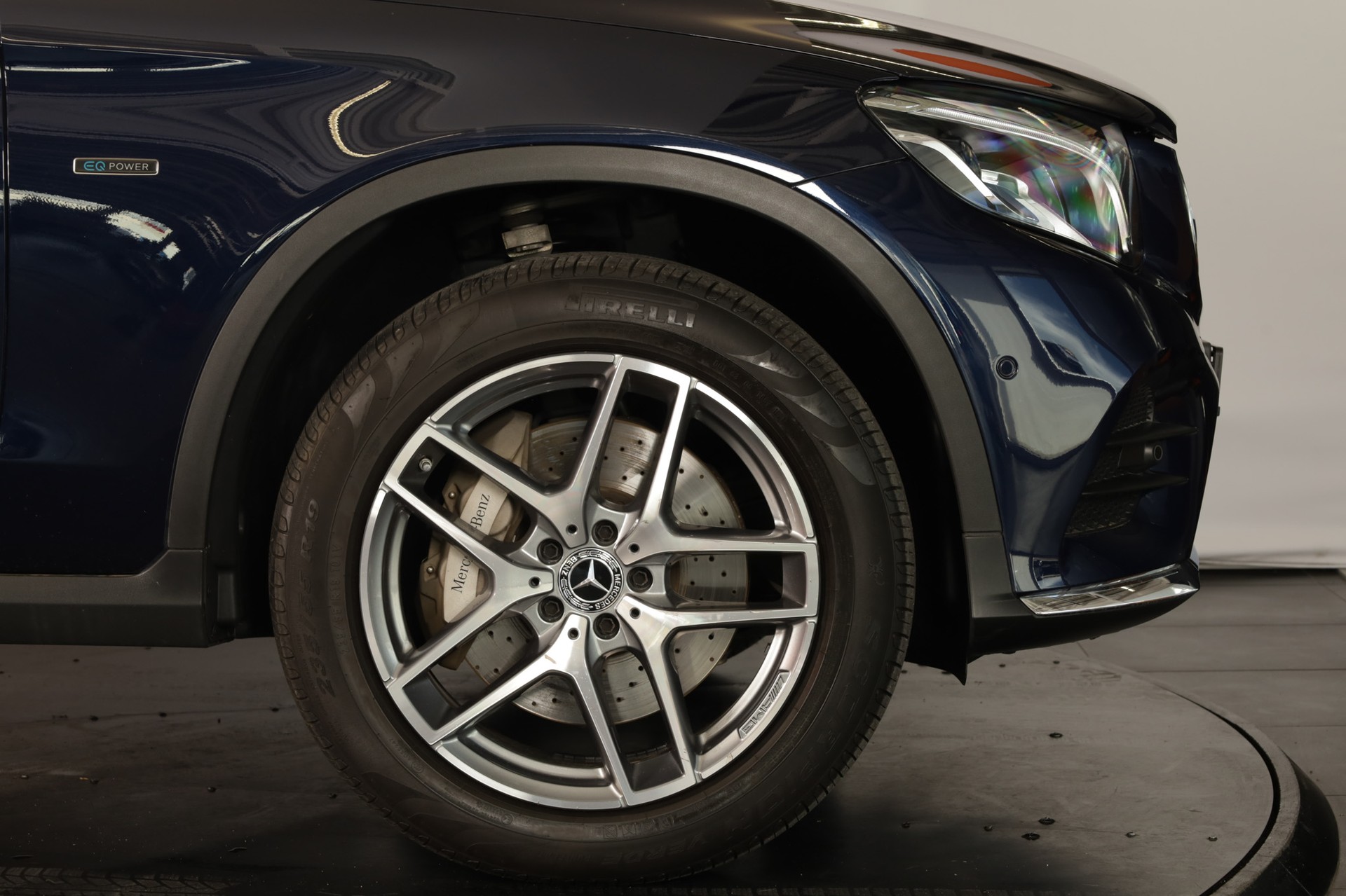 MERCEDES-BENZ GLC 350 e AMG Line 4Matic 7G-Tronic-image-7