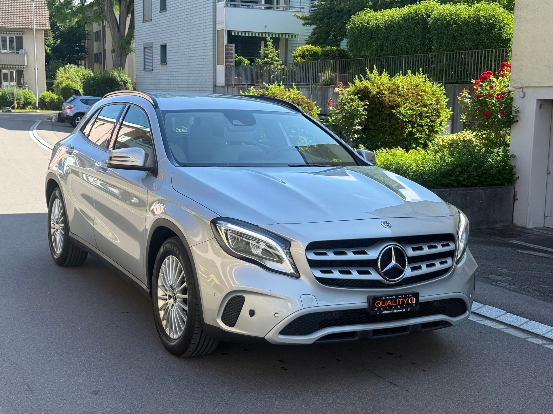 MERCEDES-BENZ GLA 200 CDI Style 4Matic 7G-DCT-image-1