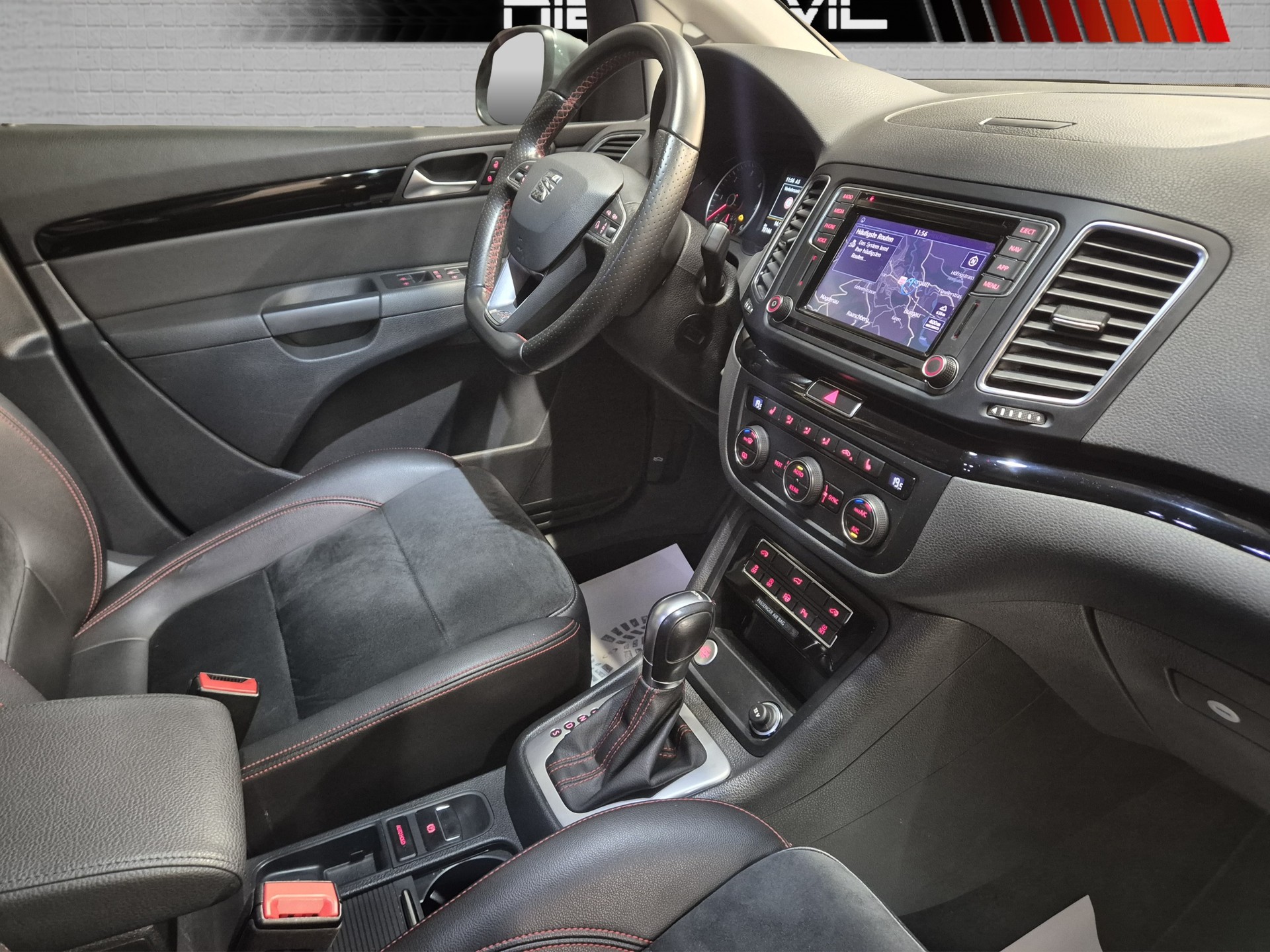 SEAT Alhambra 2.0 TDI Hola FR 4Drive, 7-PLÄTZER-image-17