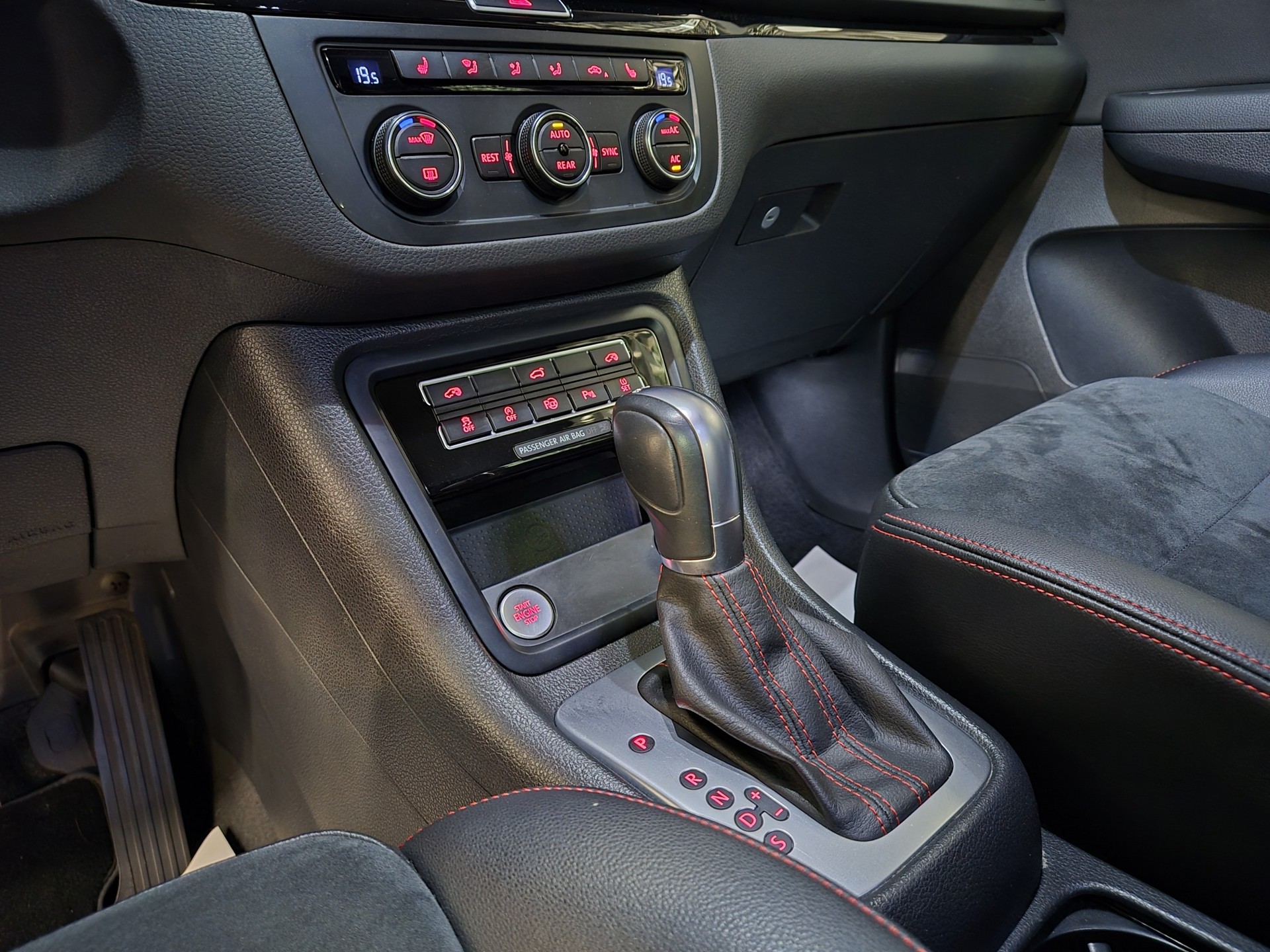 SEAT Alhambra 2.0 TDI Hola FR 4Drive, 7-PLÄTZER-image-18