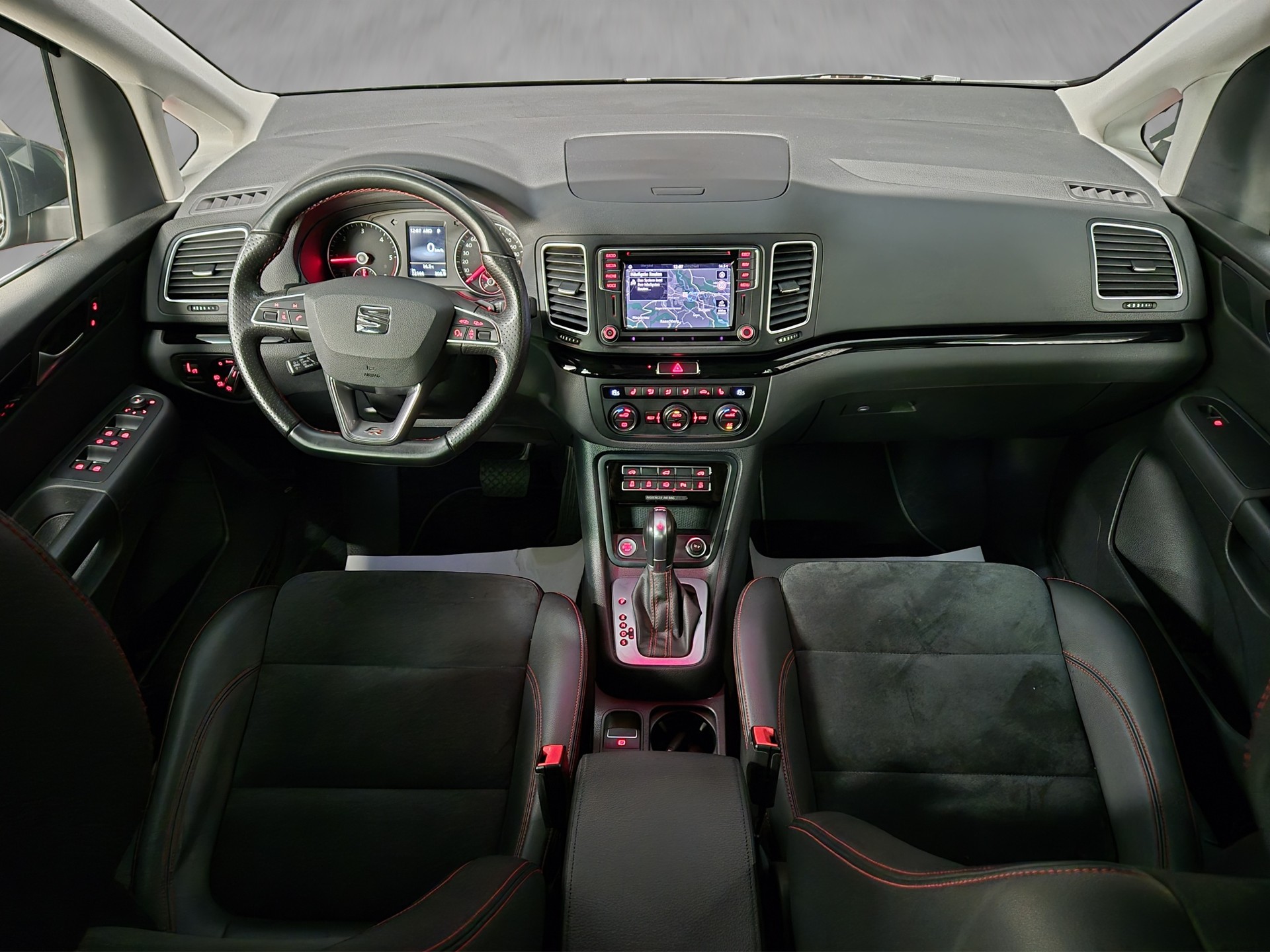 SEAT Alhambra 2.0 TDI Hola FR 4Drive, 7-PLÄTZER-image-13