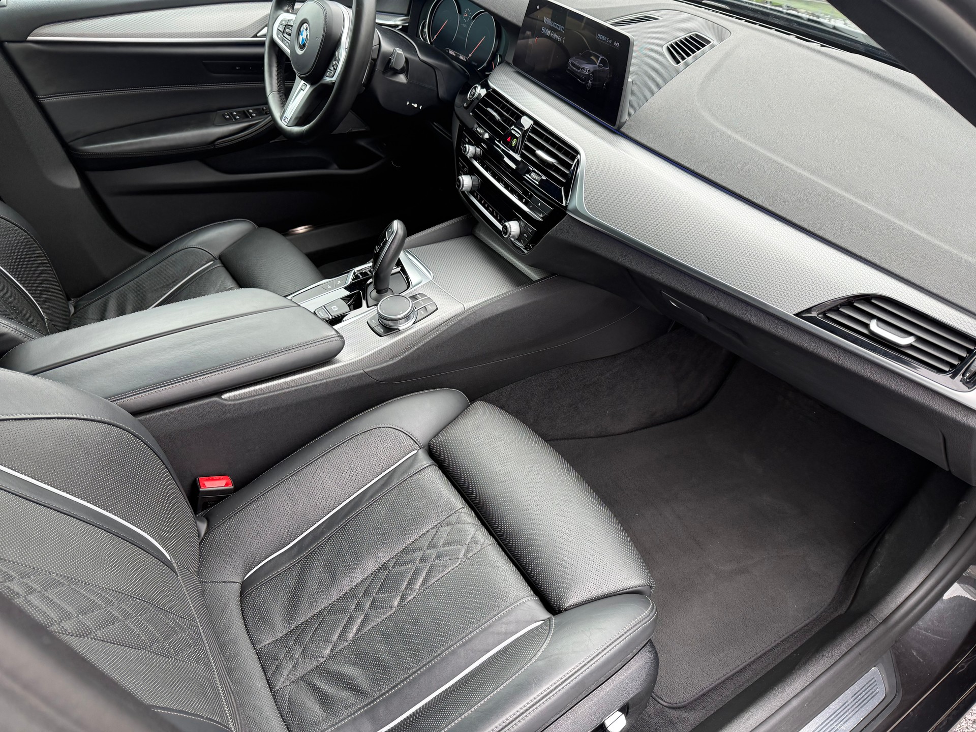 BMW 540d xDrive Touring M Sport-image-13