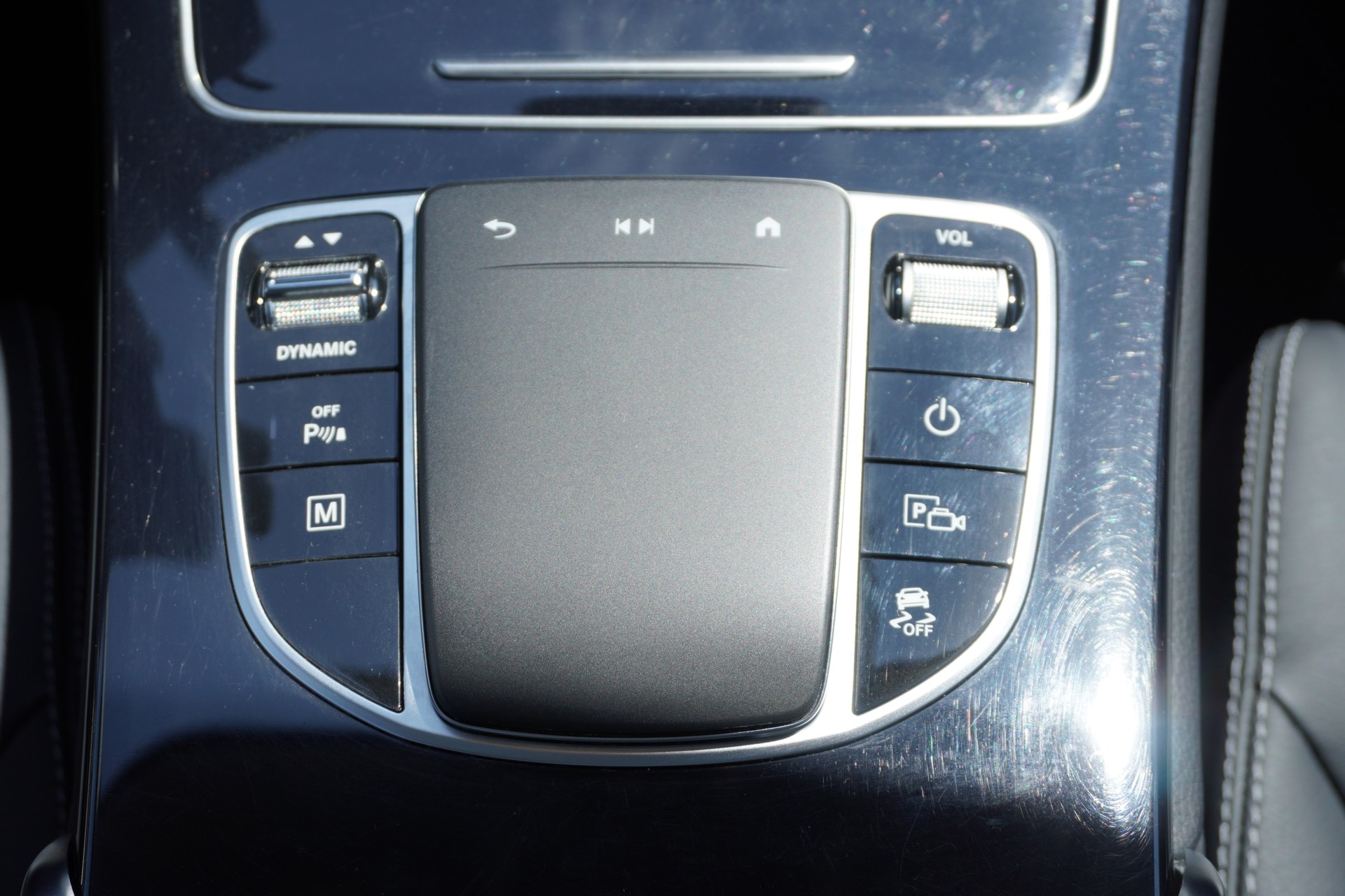 MERCEDES-BENZ GLC 300 e 4Matic 9G-Tronic-image-21