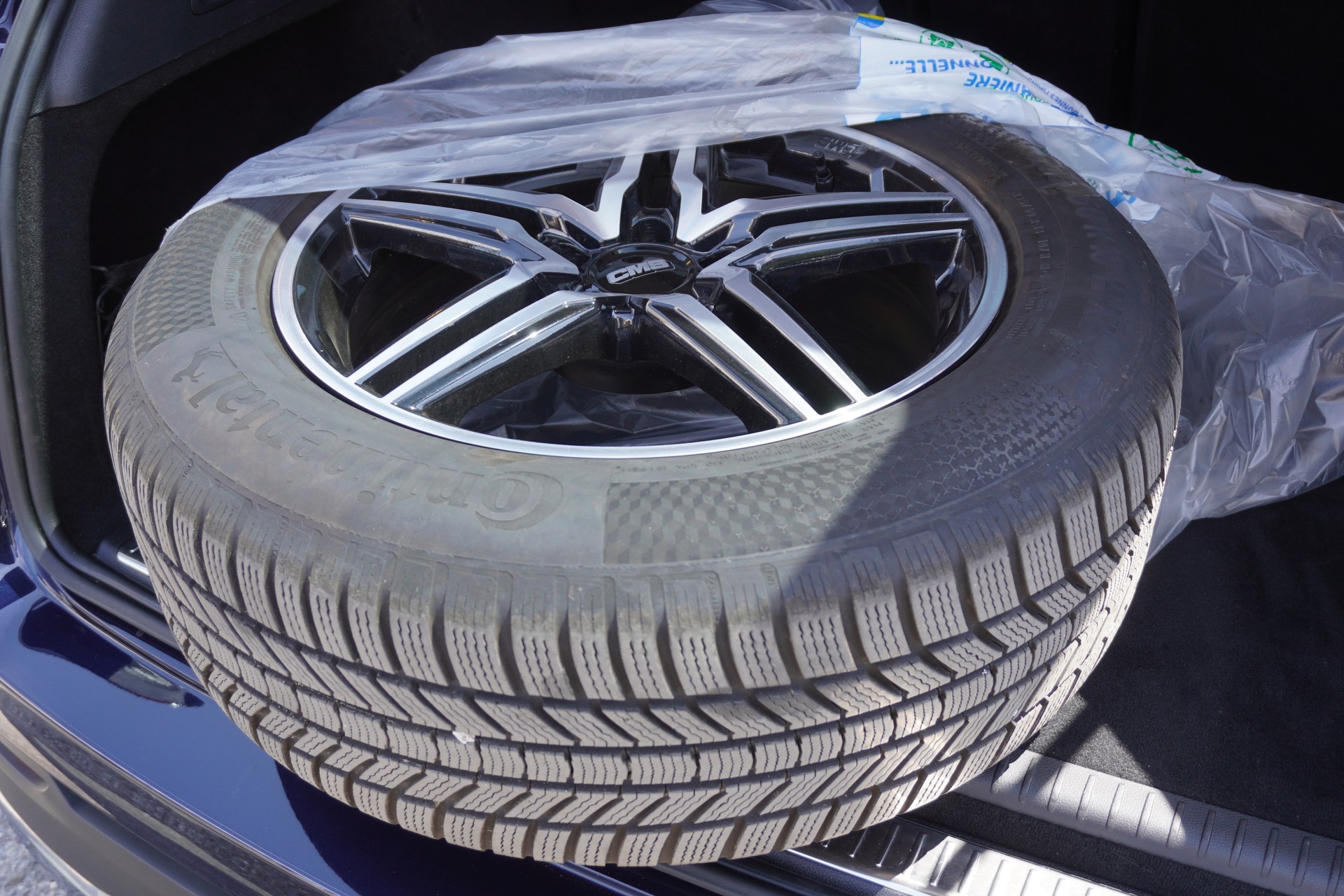 MERCEDES-BENZ GLC 300 e 4Matic 9G-Tronic-image-13