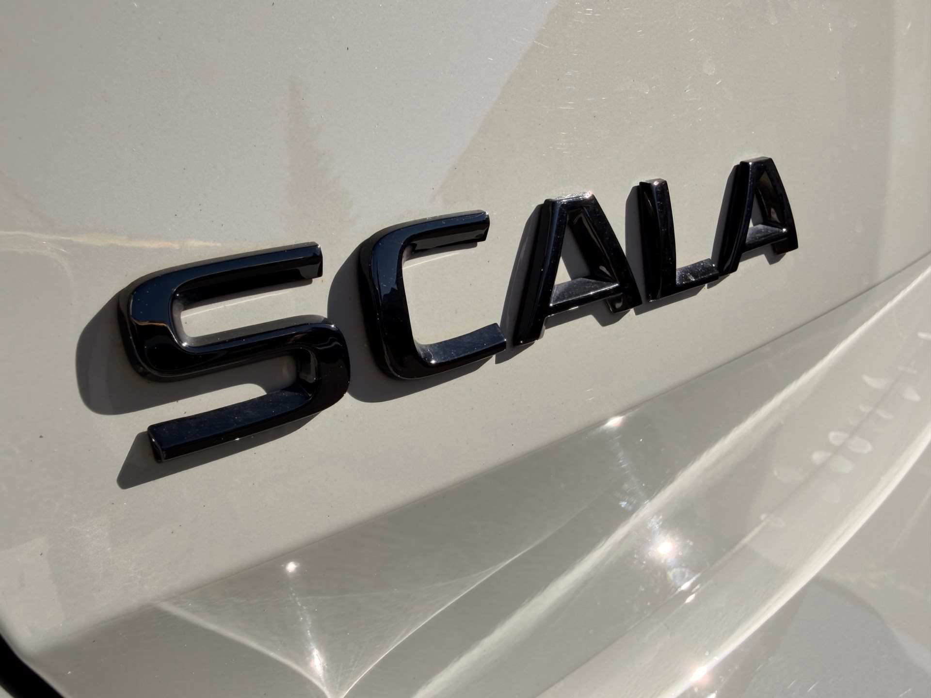 SKODA Scala 1.5 TSI DSG MONTE CARLO *** GARANTIE BIS 2029 ***-image-30