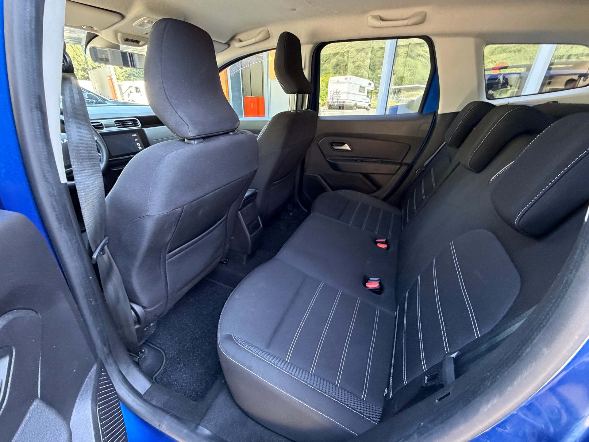 DACIA Duster TCe 150 Journey 4x4-image-9