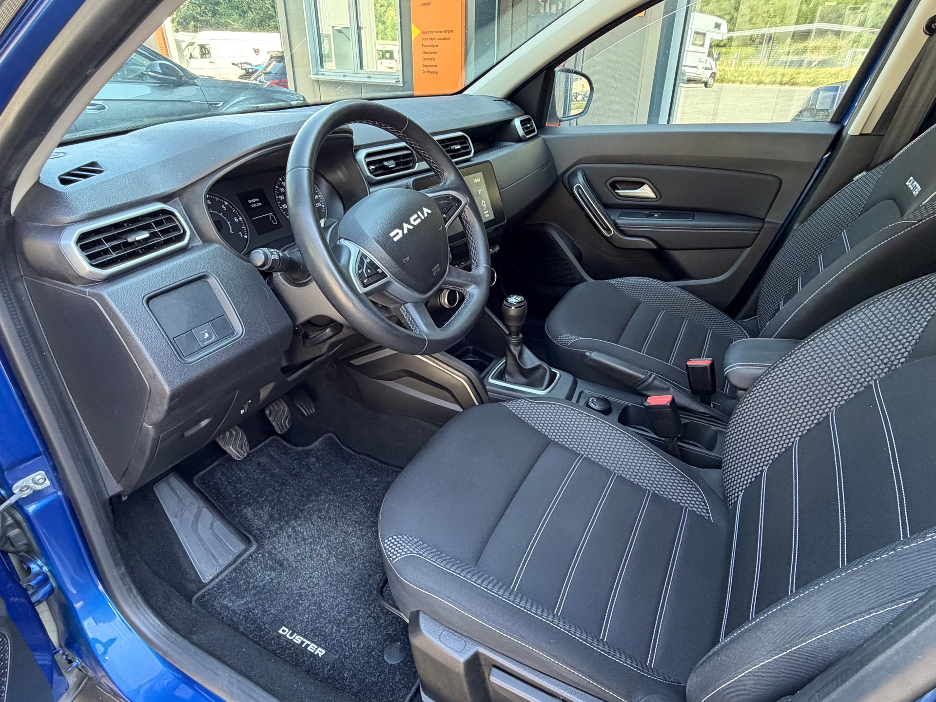 DACIA Duster TCe 150 Journey 4x4-image-7