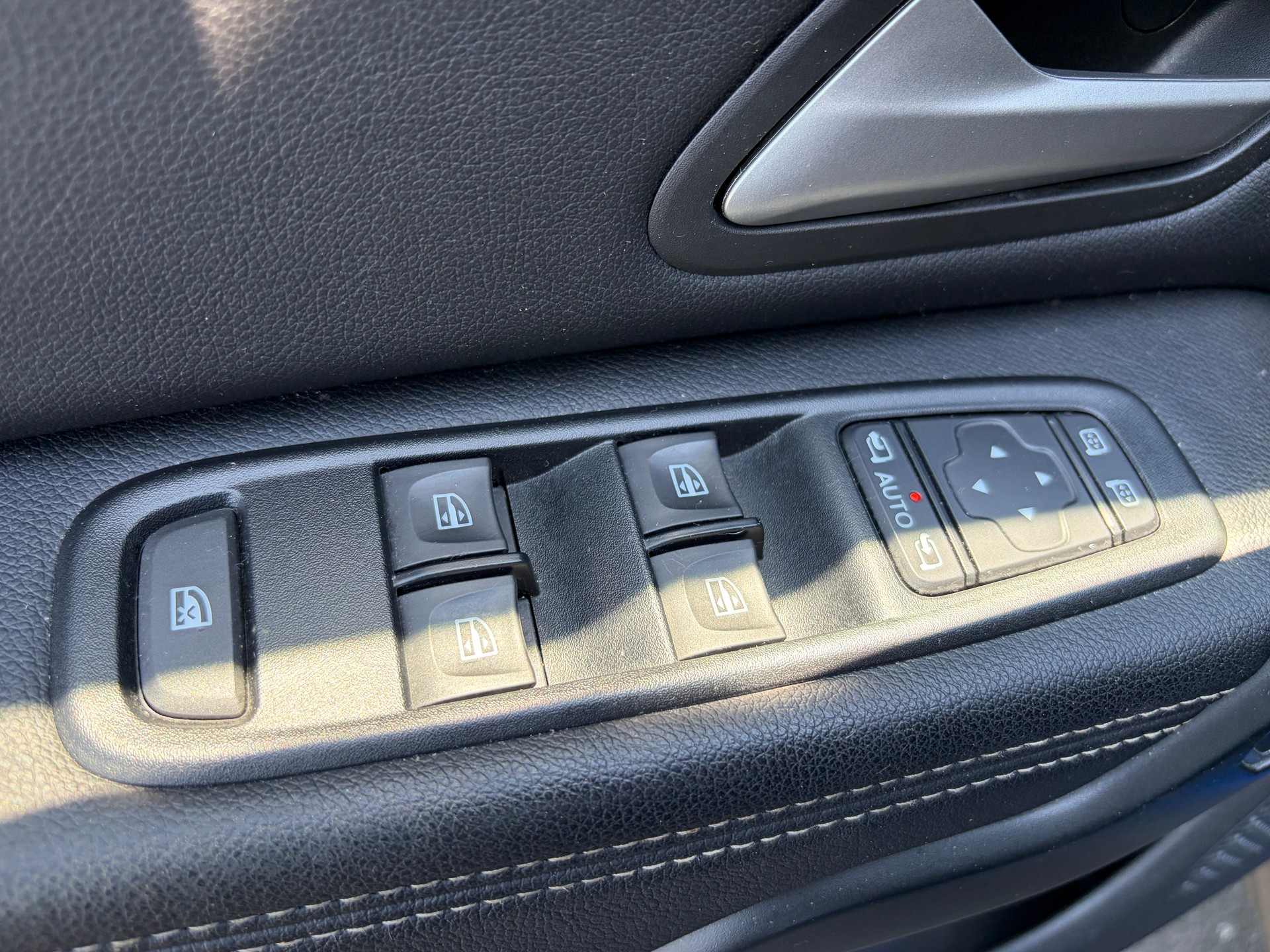 DACIA Duster TCe 150 Journey 4x4-image-10