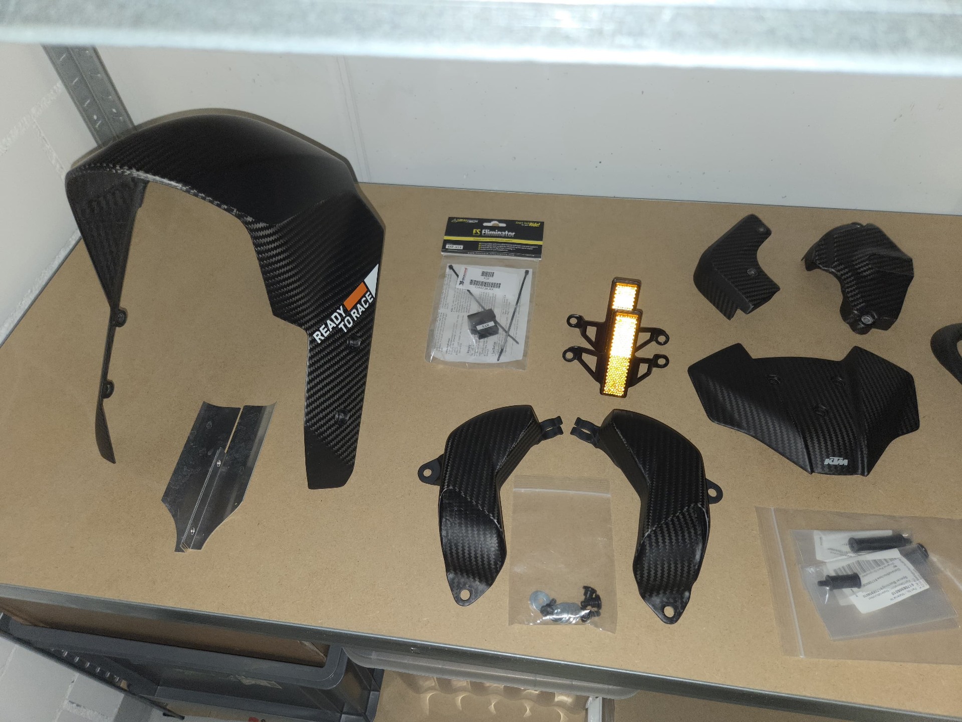 KTM 1290 Super Duke R-image-12