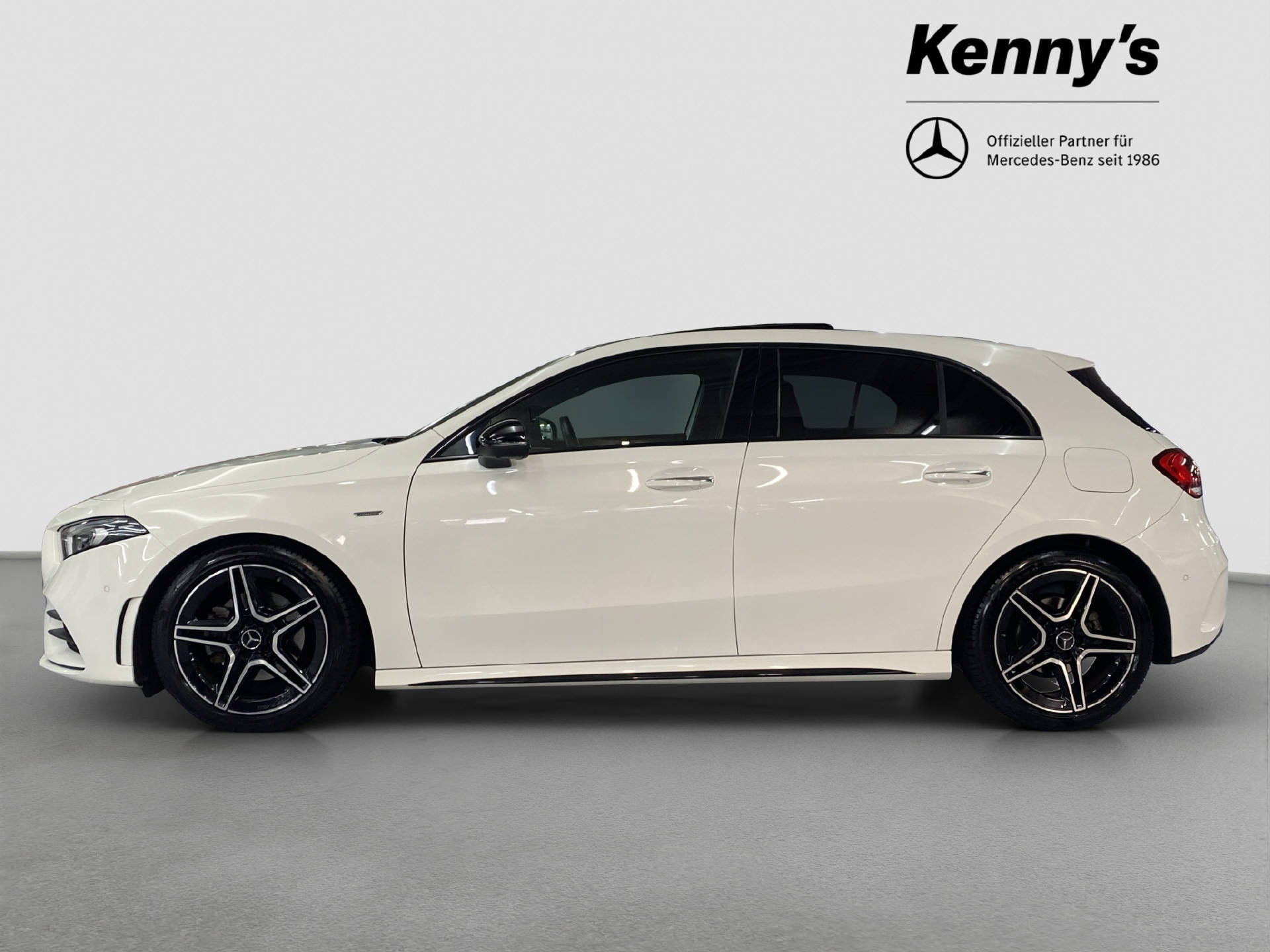 MERCEDES-BENZ A 180 SE Line-showroom-element-2