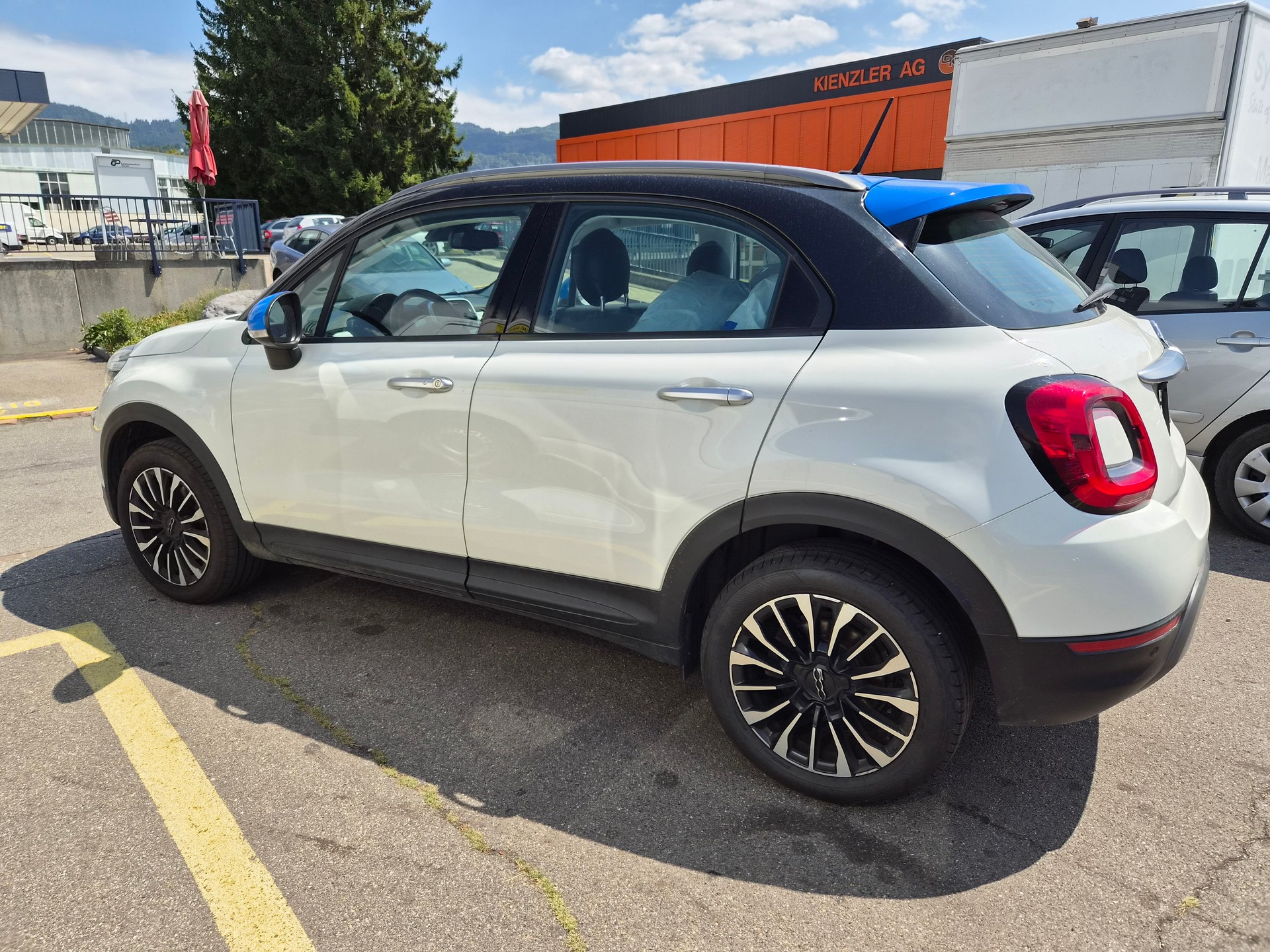 FIAT 500X 2.0MJ Cross 4x4 Automatic-showroom-element-3