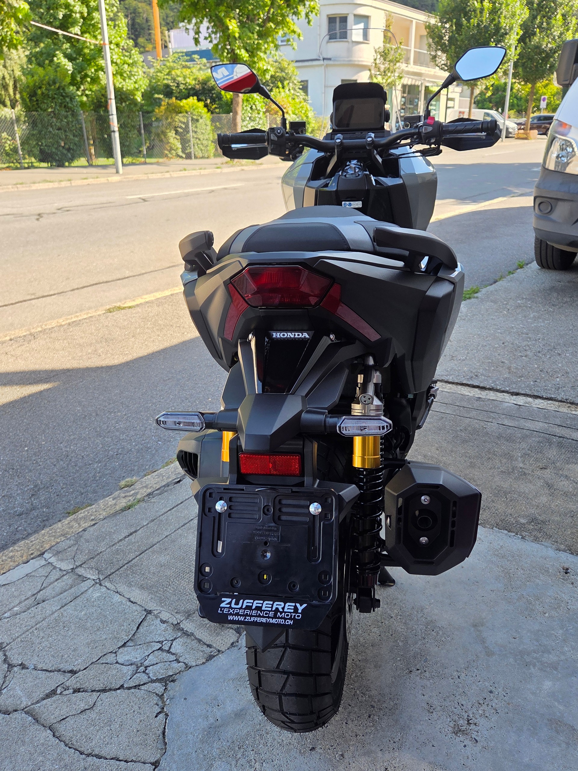 HONDA ADV 350-image-3