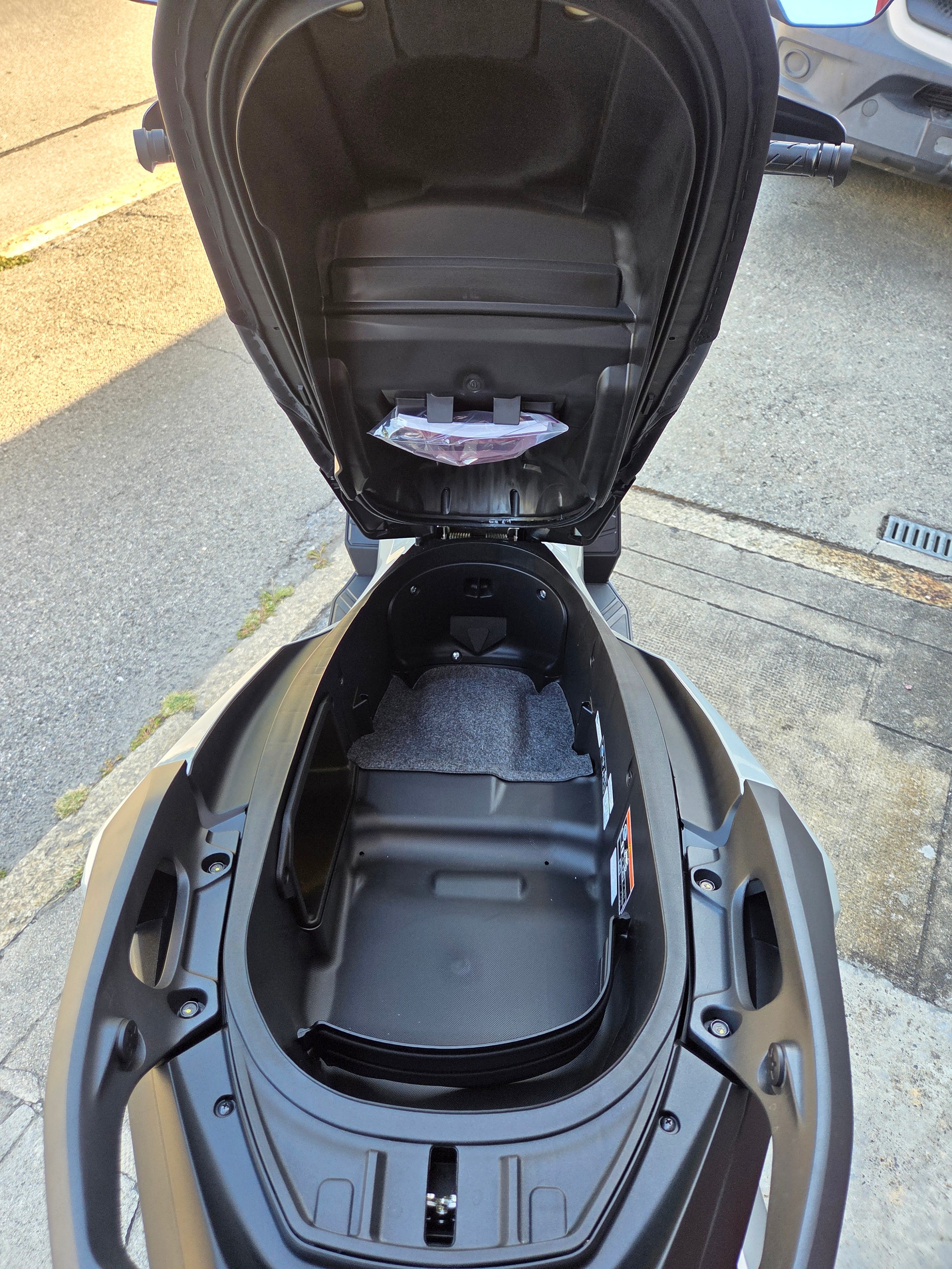 HONDA ADV 350-image-5
